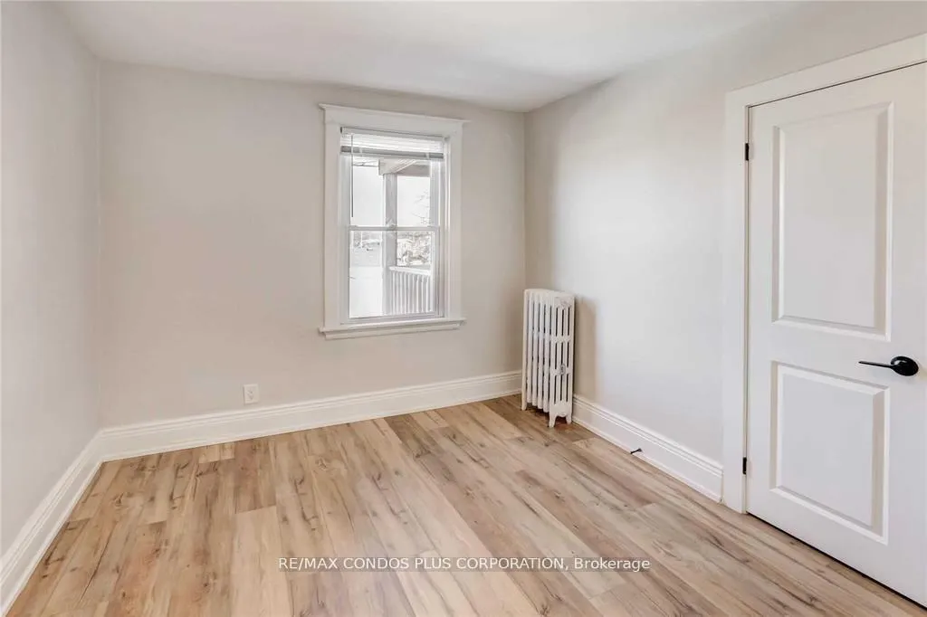 Photo 9 of Unit 4, 4 North Oval Street, Hamilton, Westdale — HOMEH