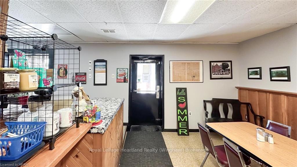 Photo 18 of 3064 Patrick Street, Howick — HOMEH
