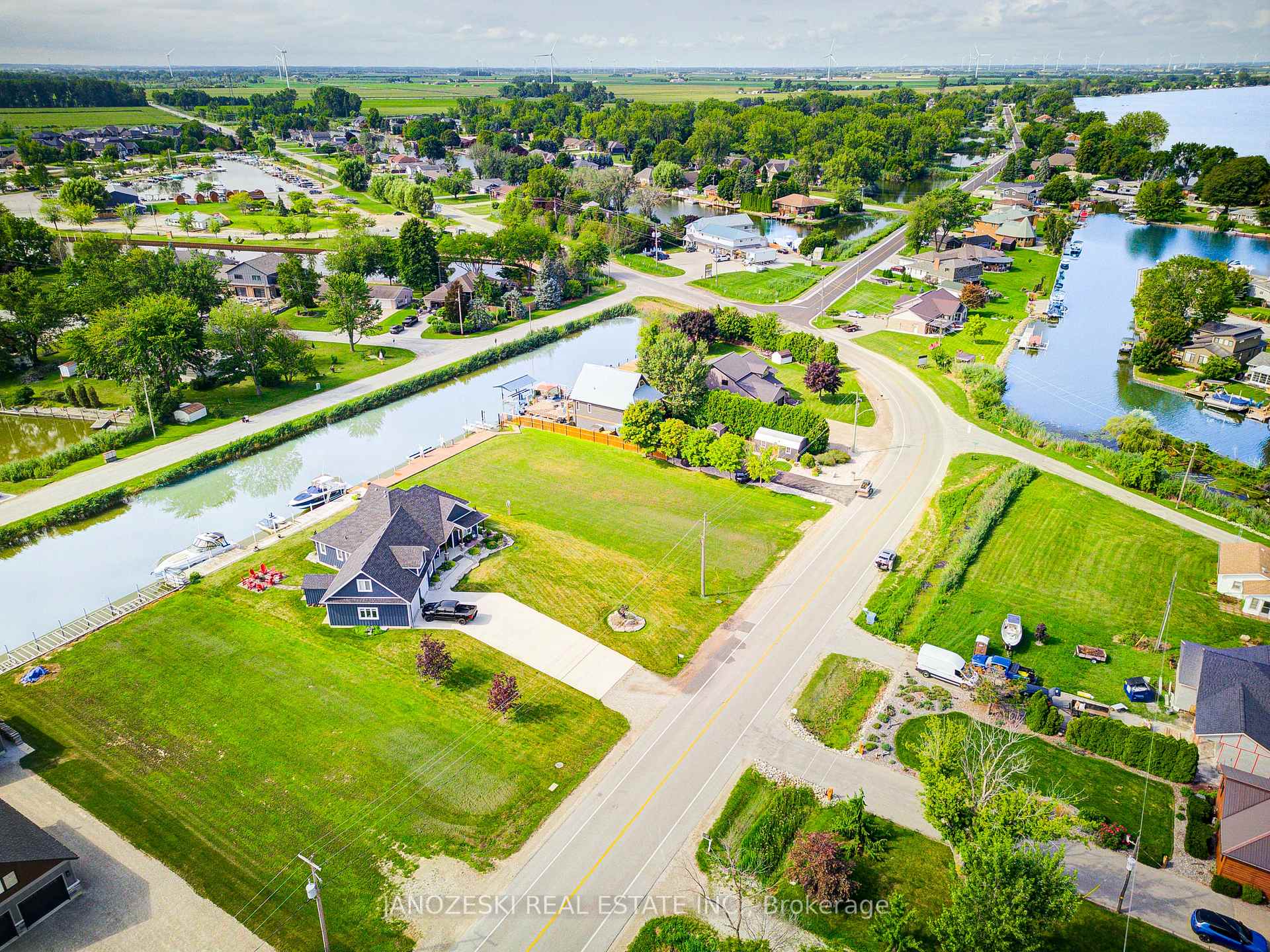 Photo 7 of 19055 Lakeside Drive, Lakeshore — HOMEH
