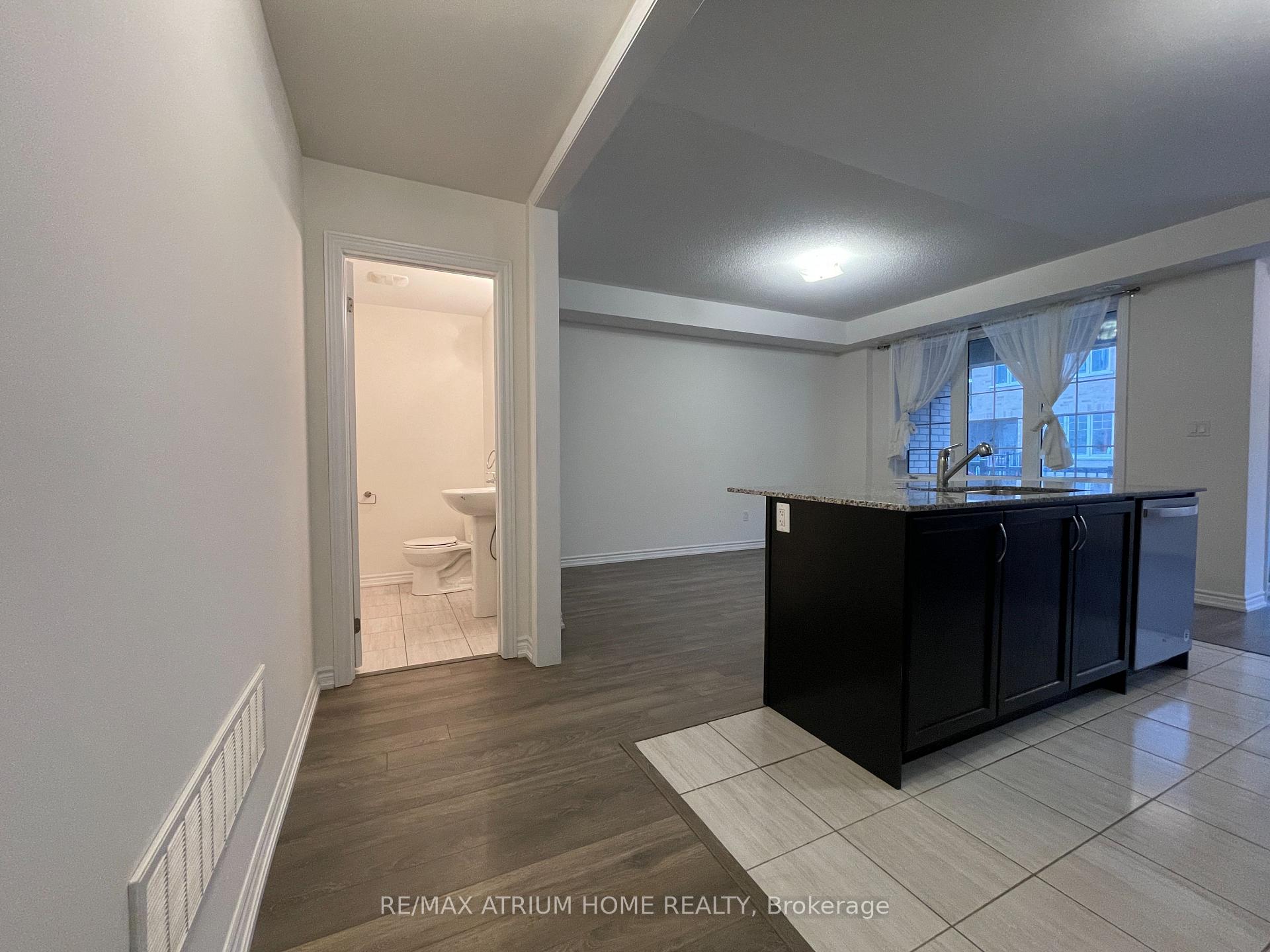 Photo 3 of 472 Arthur Bonner Avenue, Markham, Cornell — HOMEH