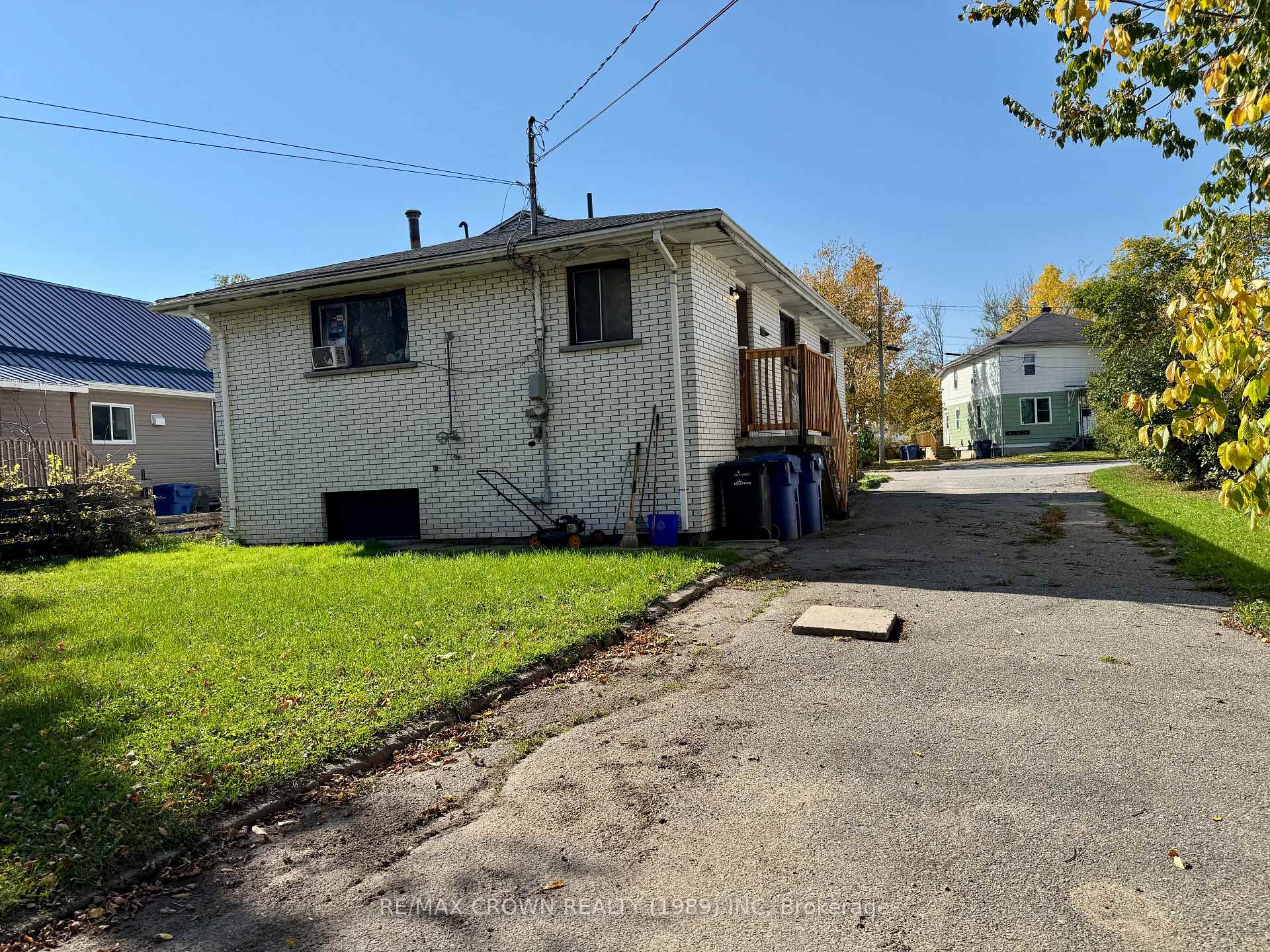 Photo 3 of 94 Byng Avenue, Kapuskasing — HOMEH