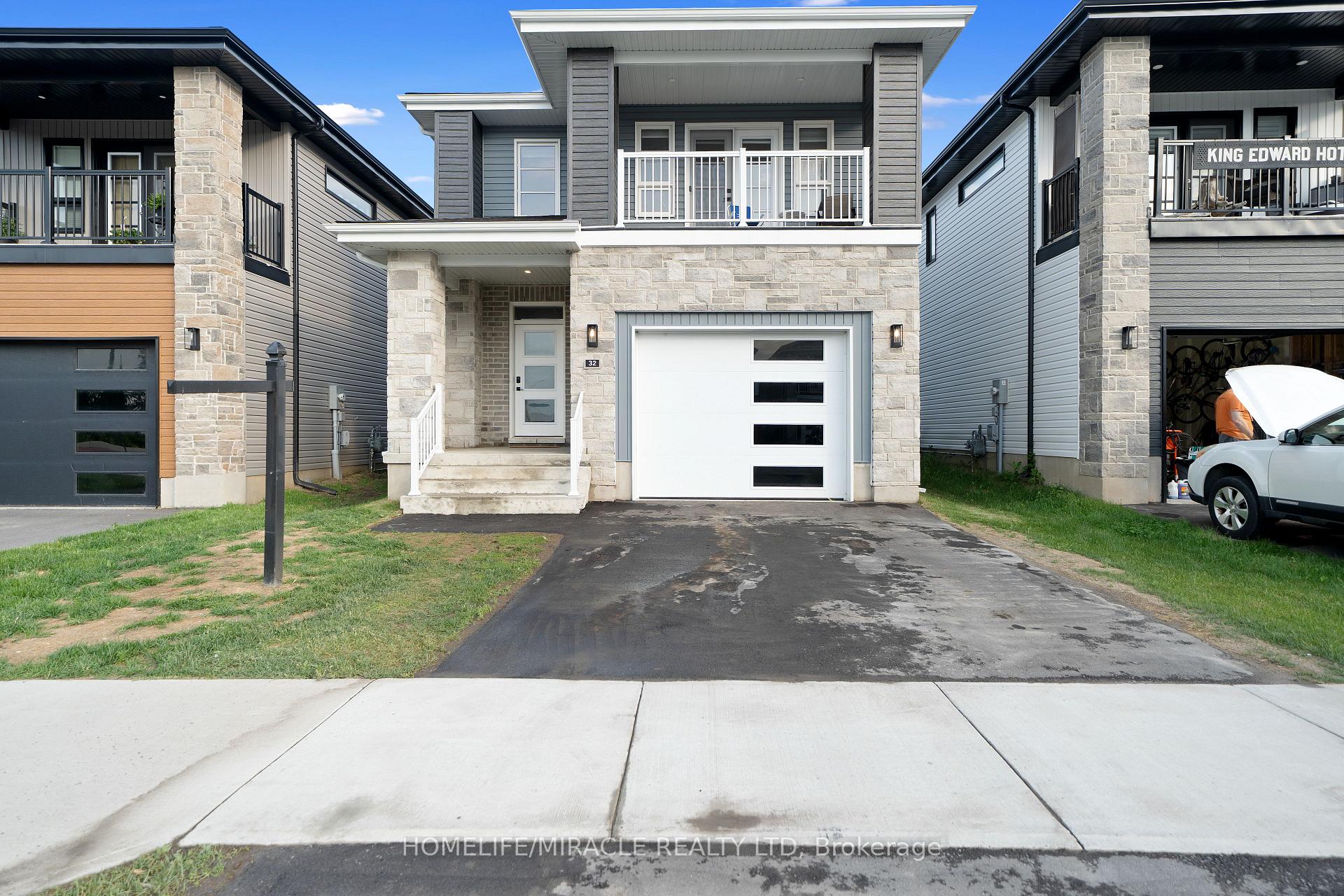 Photo 1 of 32 Walden Pond Drive, Loyalist, Amherstview — HOMEH