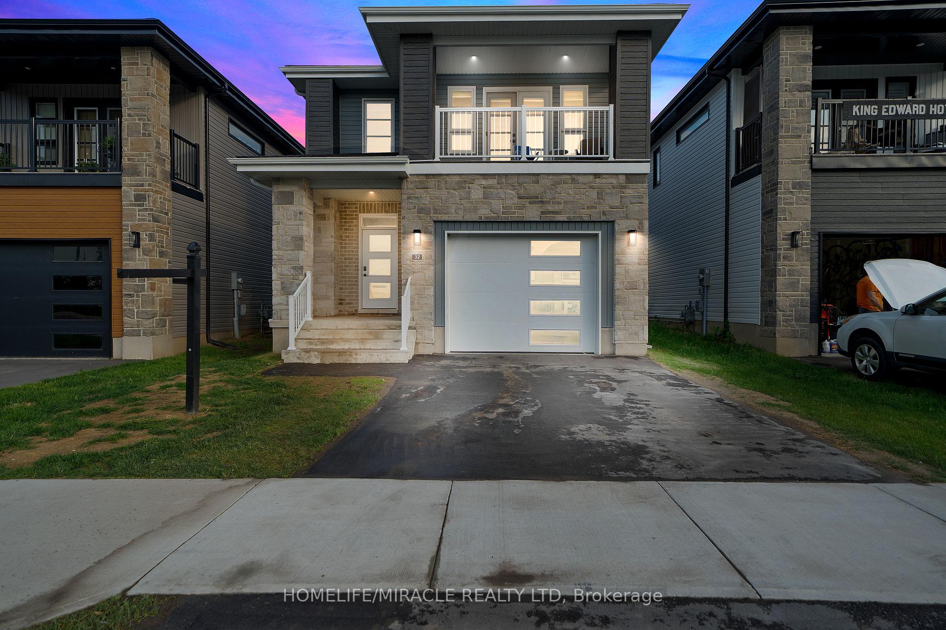 Photo 2 of 32 Walden Pond Drive, Loyalist, Amherstview — HOMEH