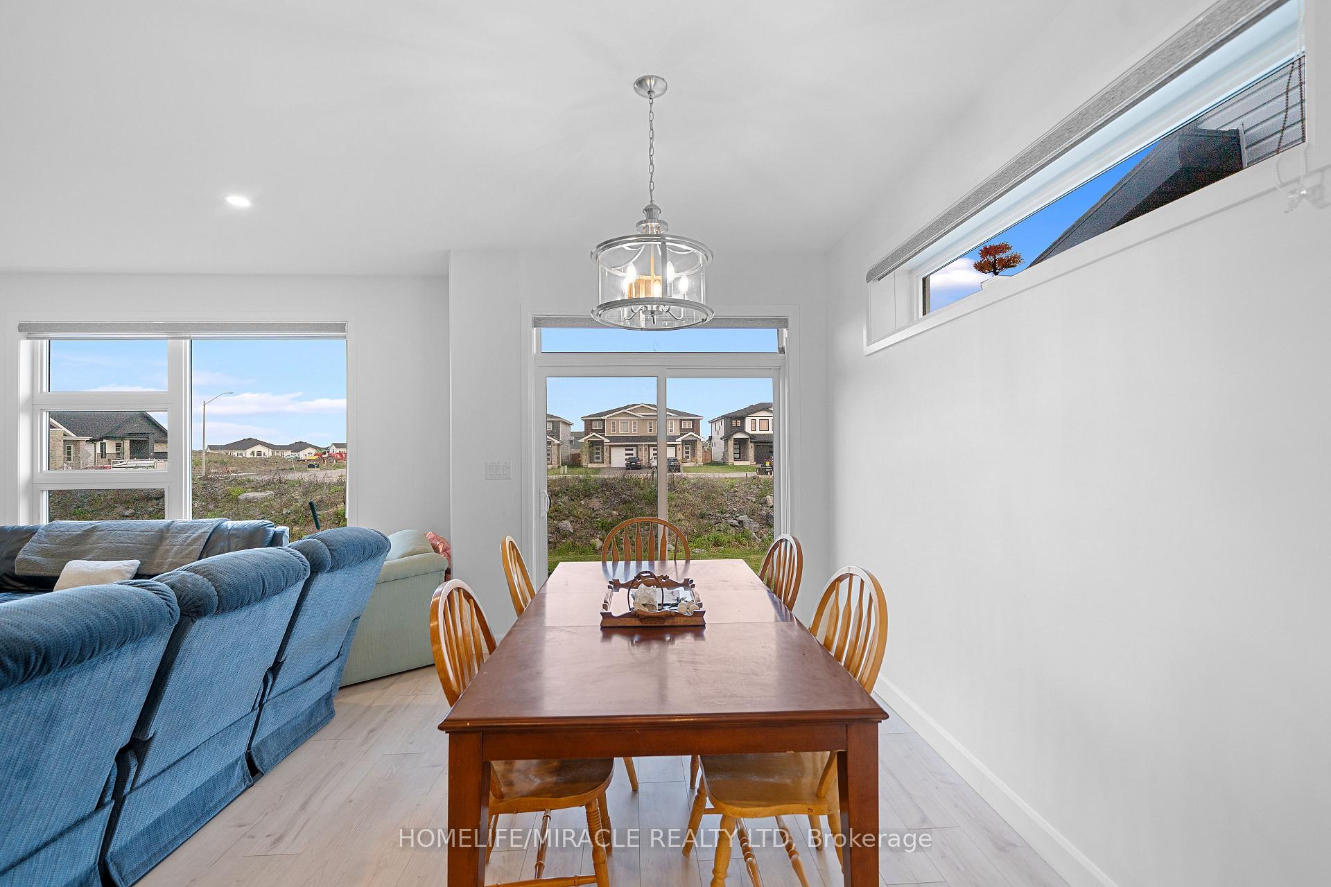 Photo 11 of 32 Walden Pond Drive, Loyalist, Amherstview — HOMEH