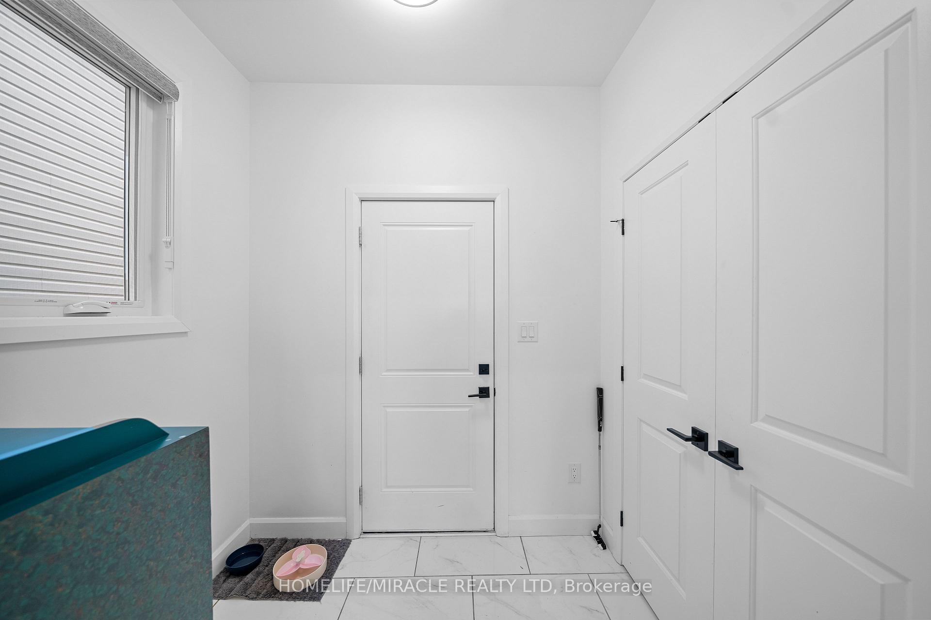 Photo 16 of 32 Walden Pond Drive, Loyalist, Amherstview — HOMEH