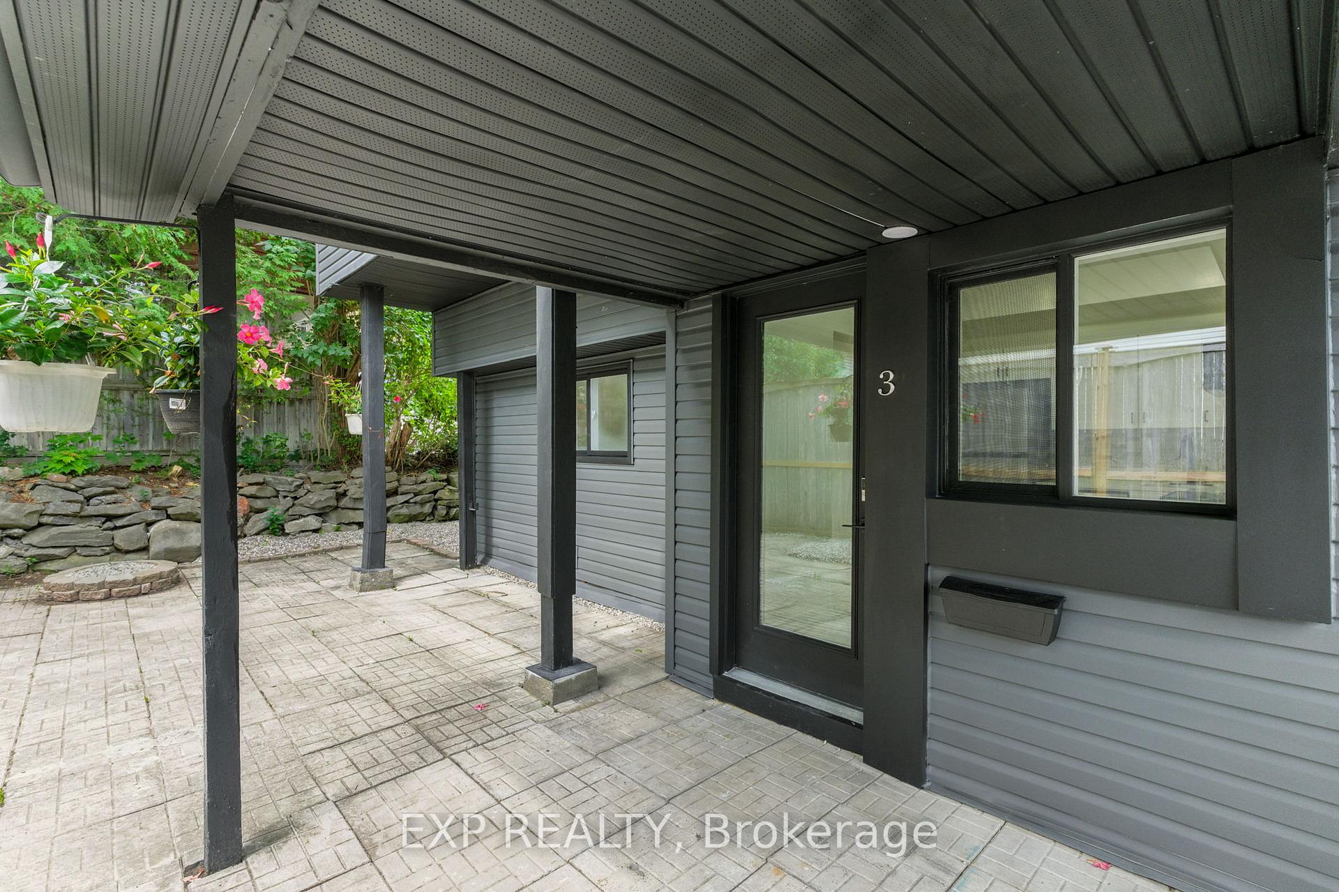 Front of Unit 3, 564 Brunel Street