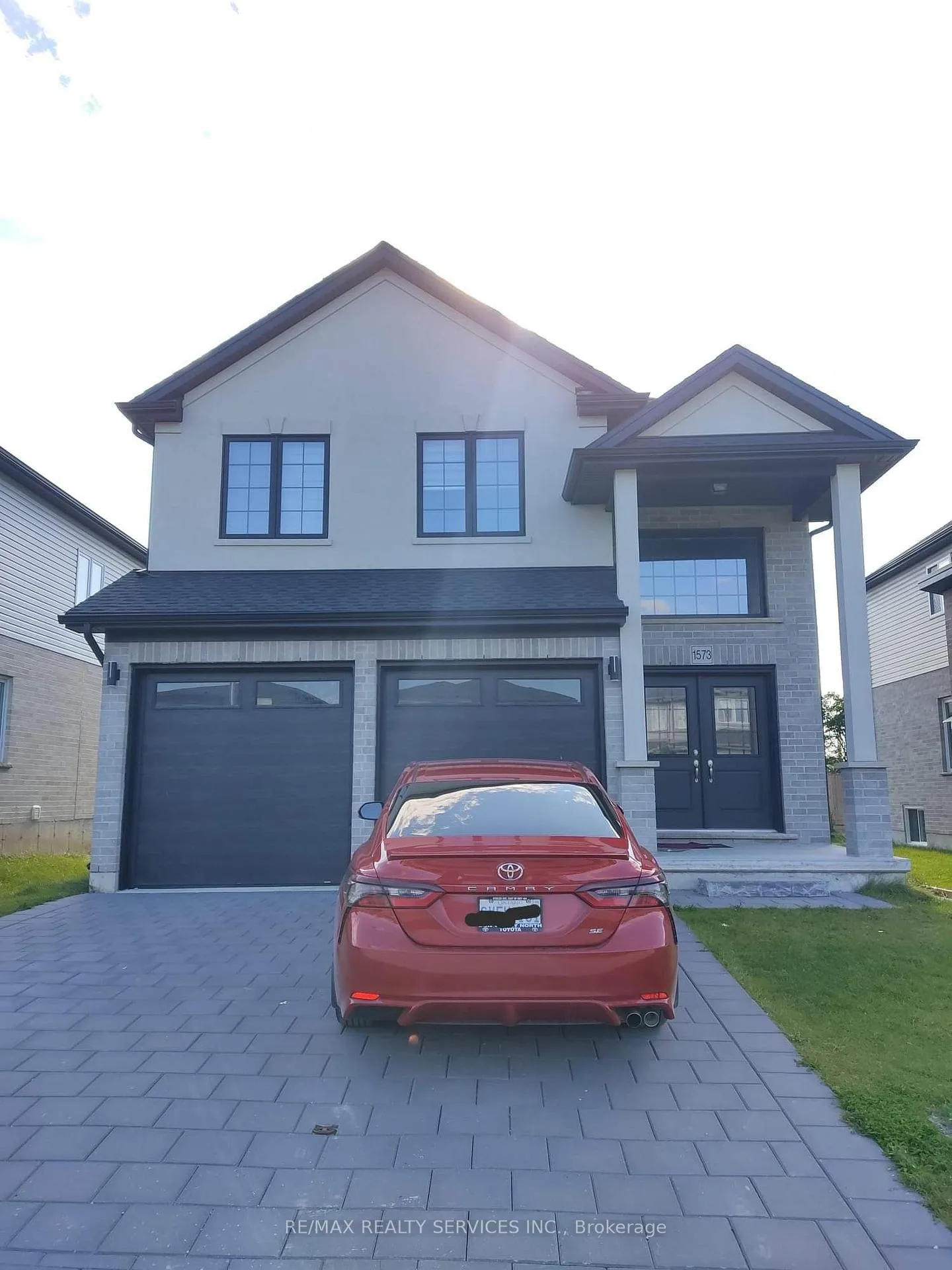 Front of 1573 Dylan Street