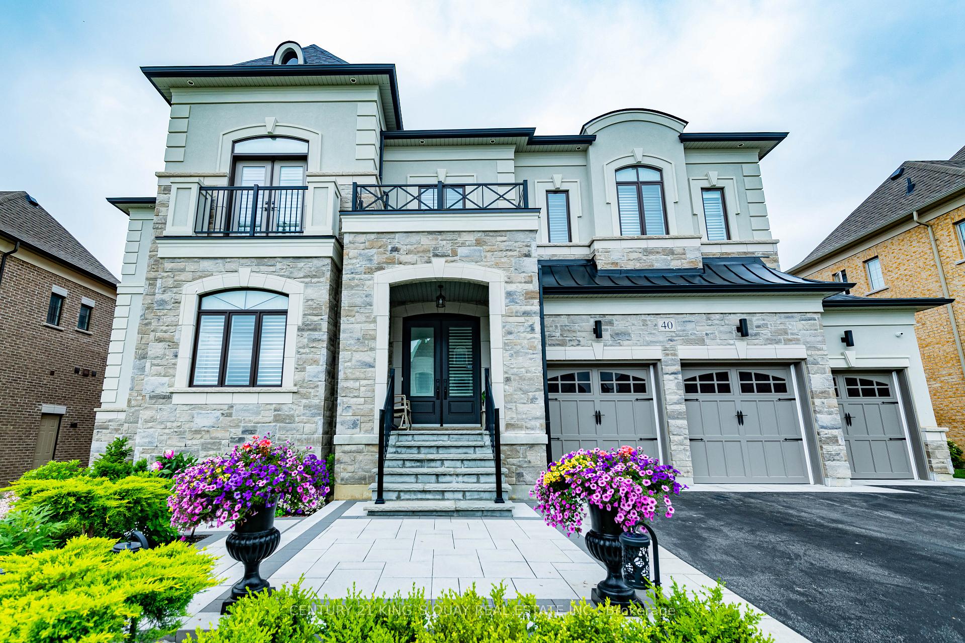 Photo 1 of 40 Elmers Lane, King, King City — HOMEH