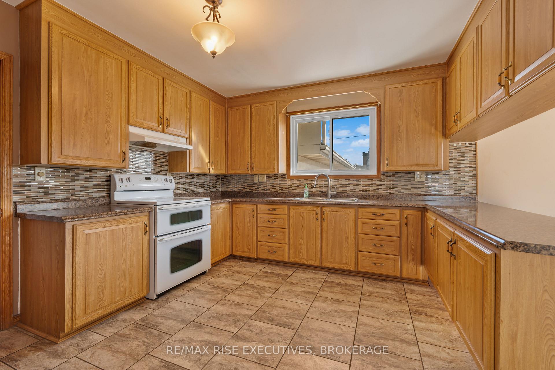 Photo 10 of 19 North Street, Loyalist, Odessa — HOMEH