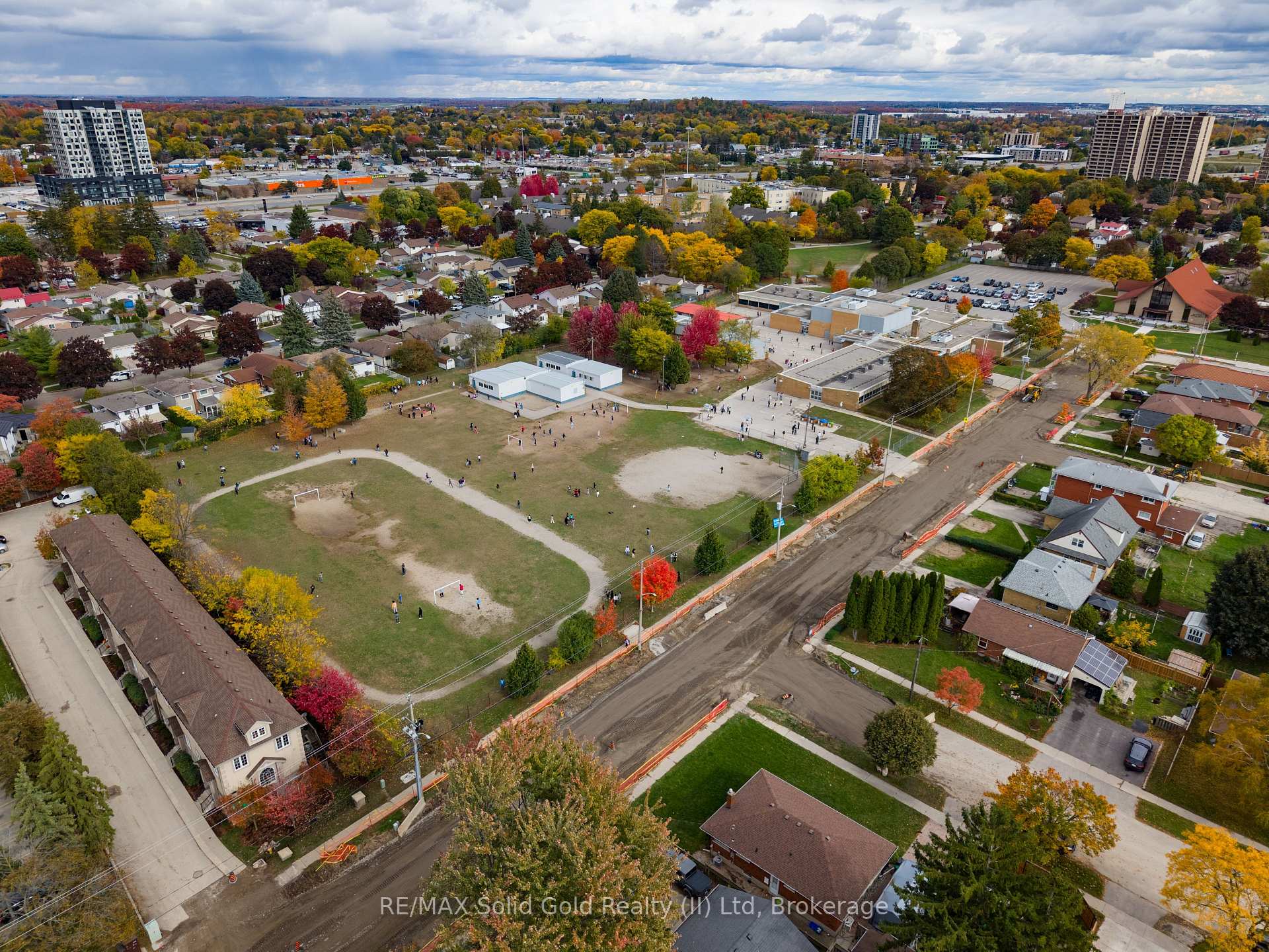 Photo 7 of 246 Eighth Avenue, Kitchener — HOMEH