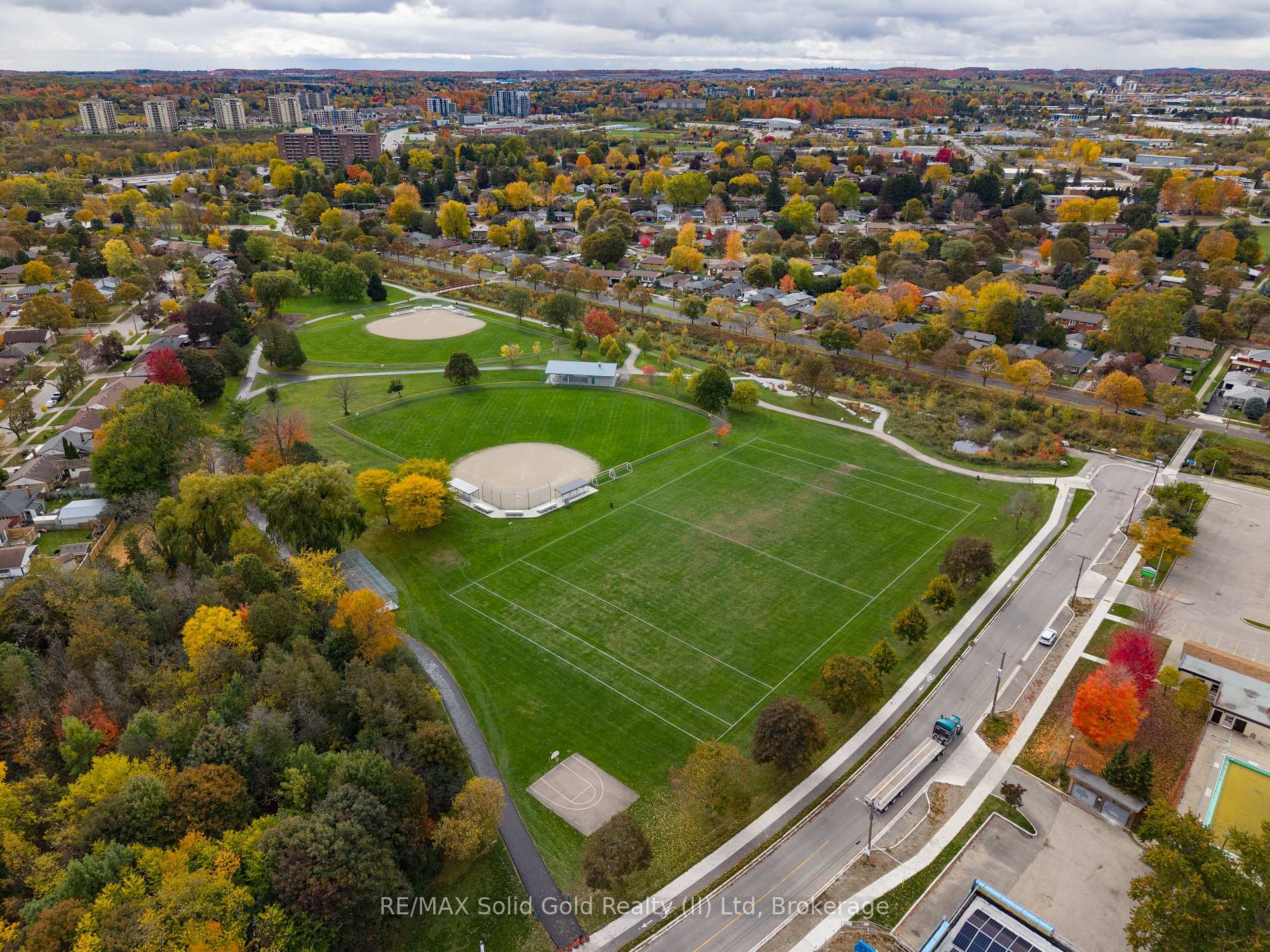 Photo 8 of 246 Eighth Avenue, Kitchener — HOMEH