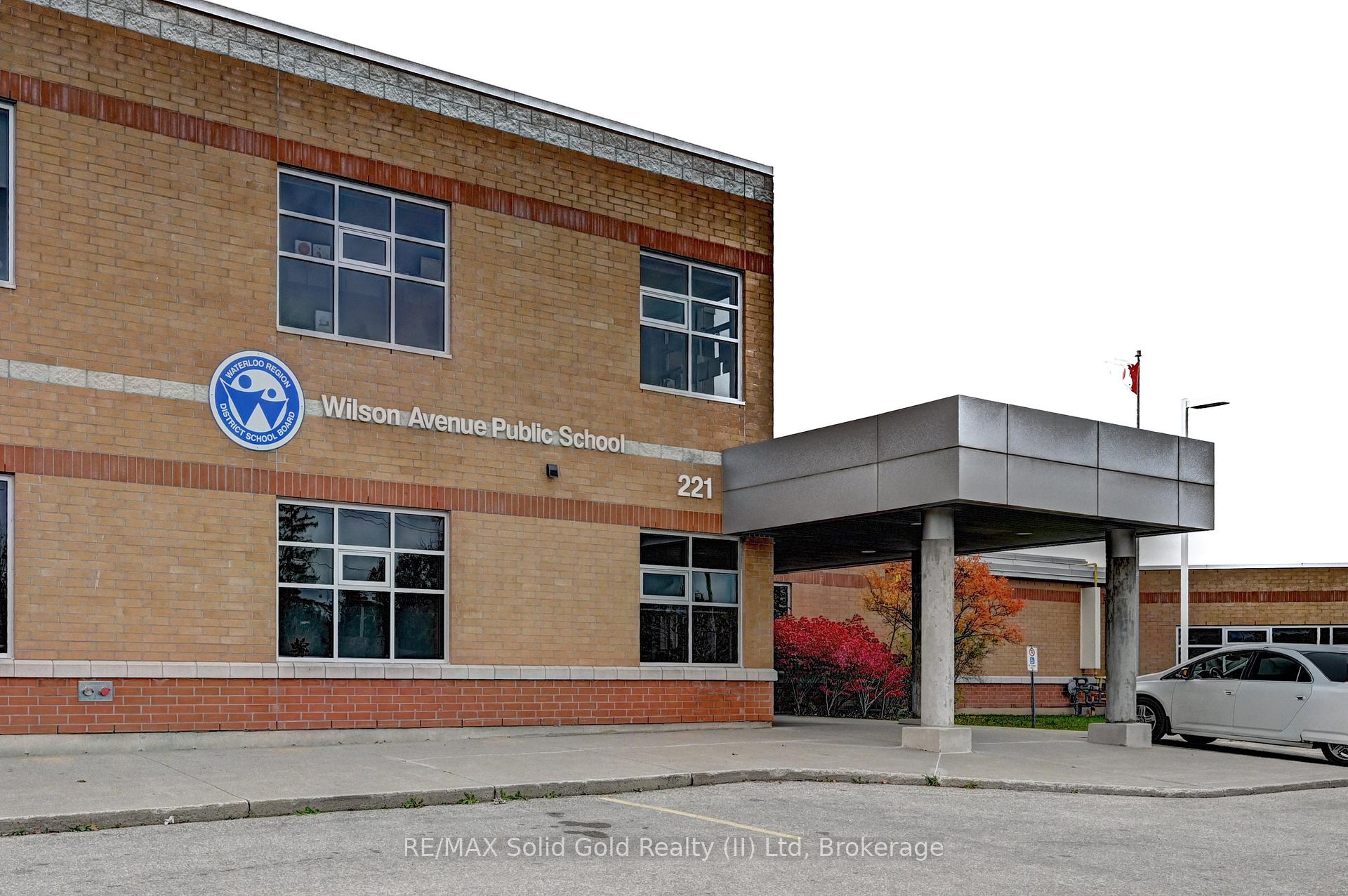 Photo 9 of 246 Eighth Avenue, Kitchener — HOMEH