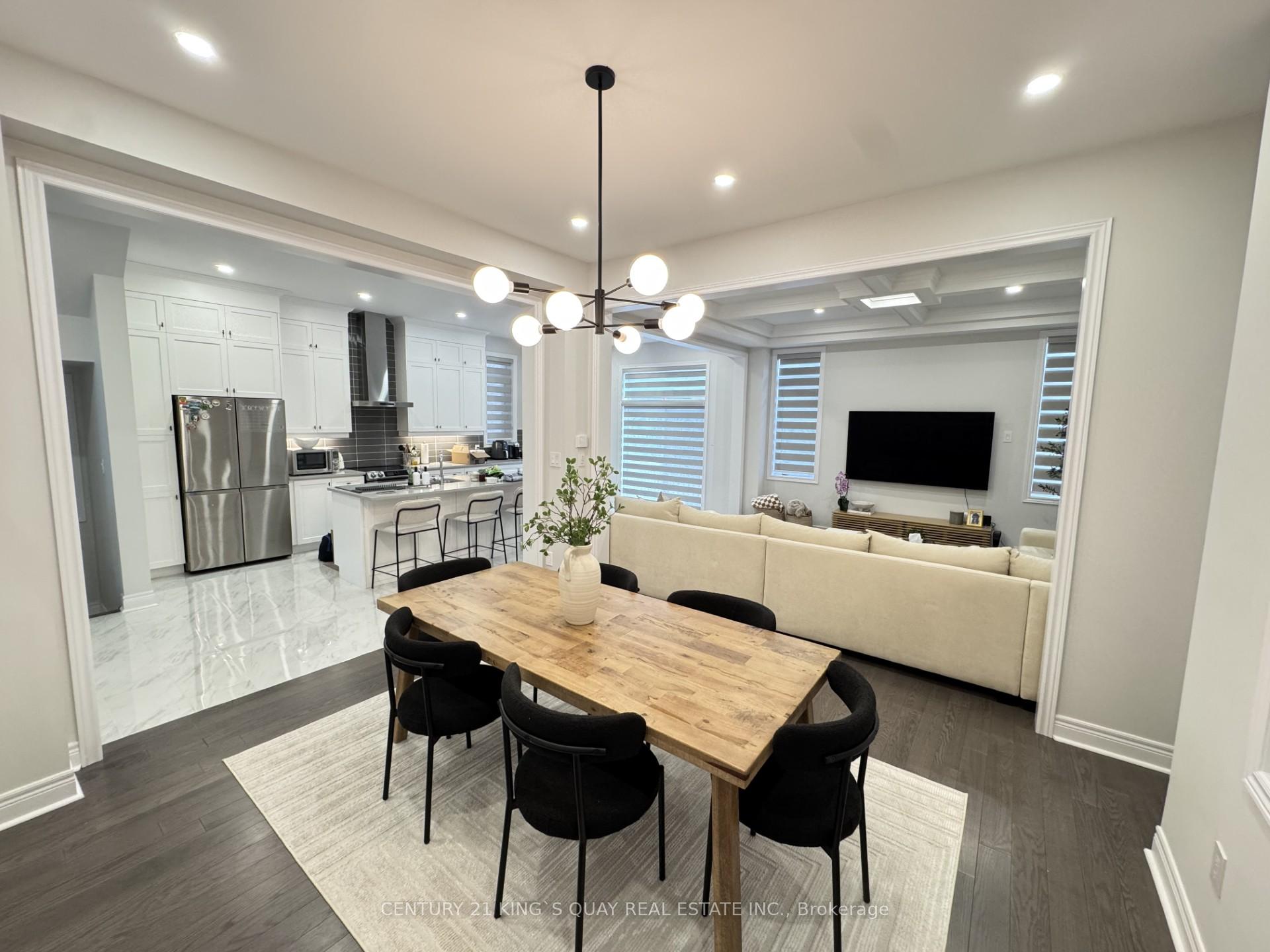 Photo 9 of 135 Jinnah Avenue, Markham, Middlefield — HOMEH