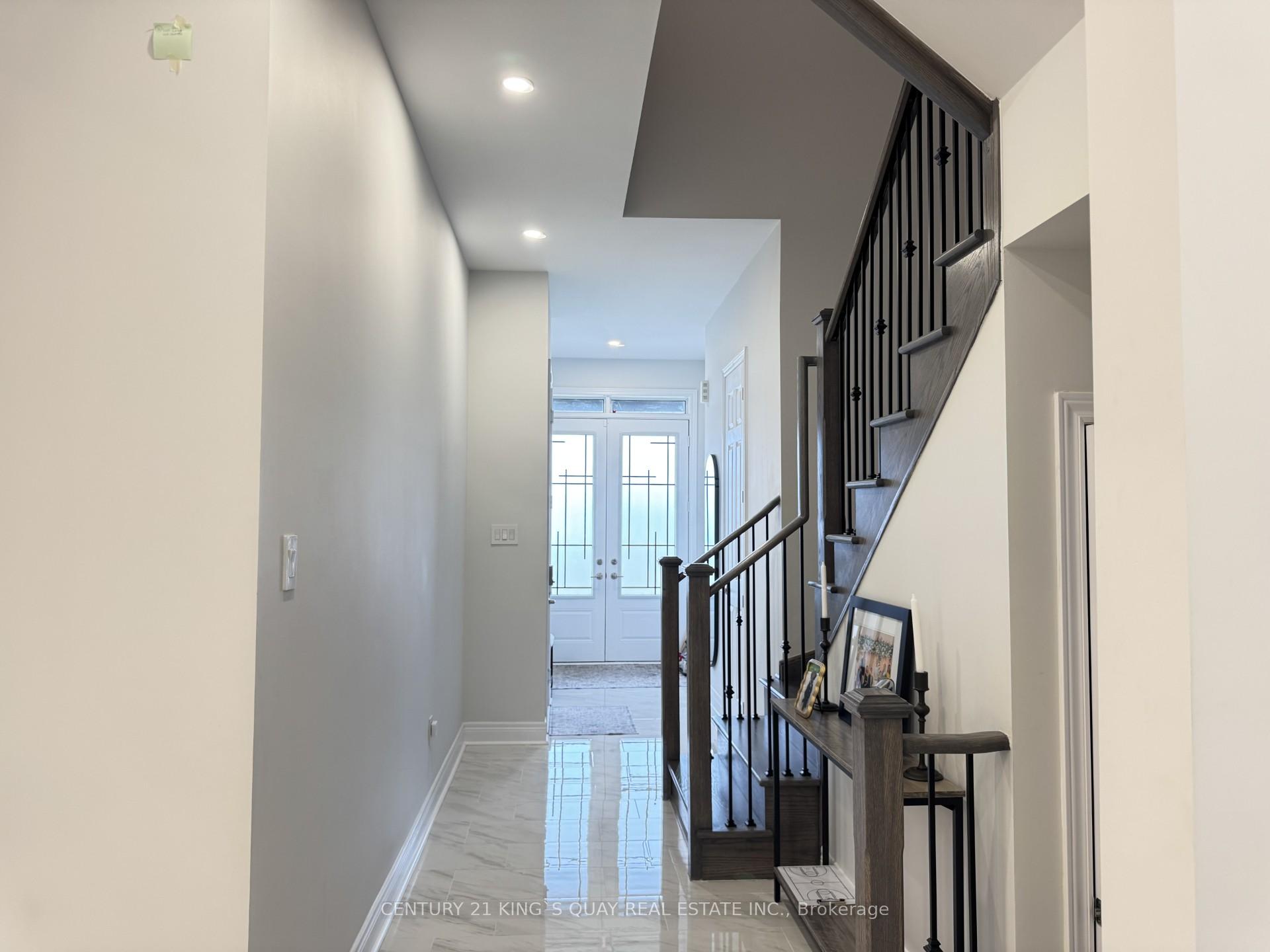 Photo 17 of 135 Jinnah Avenue, Markham, Middlefield — HOMEH