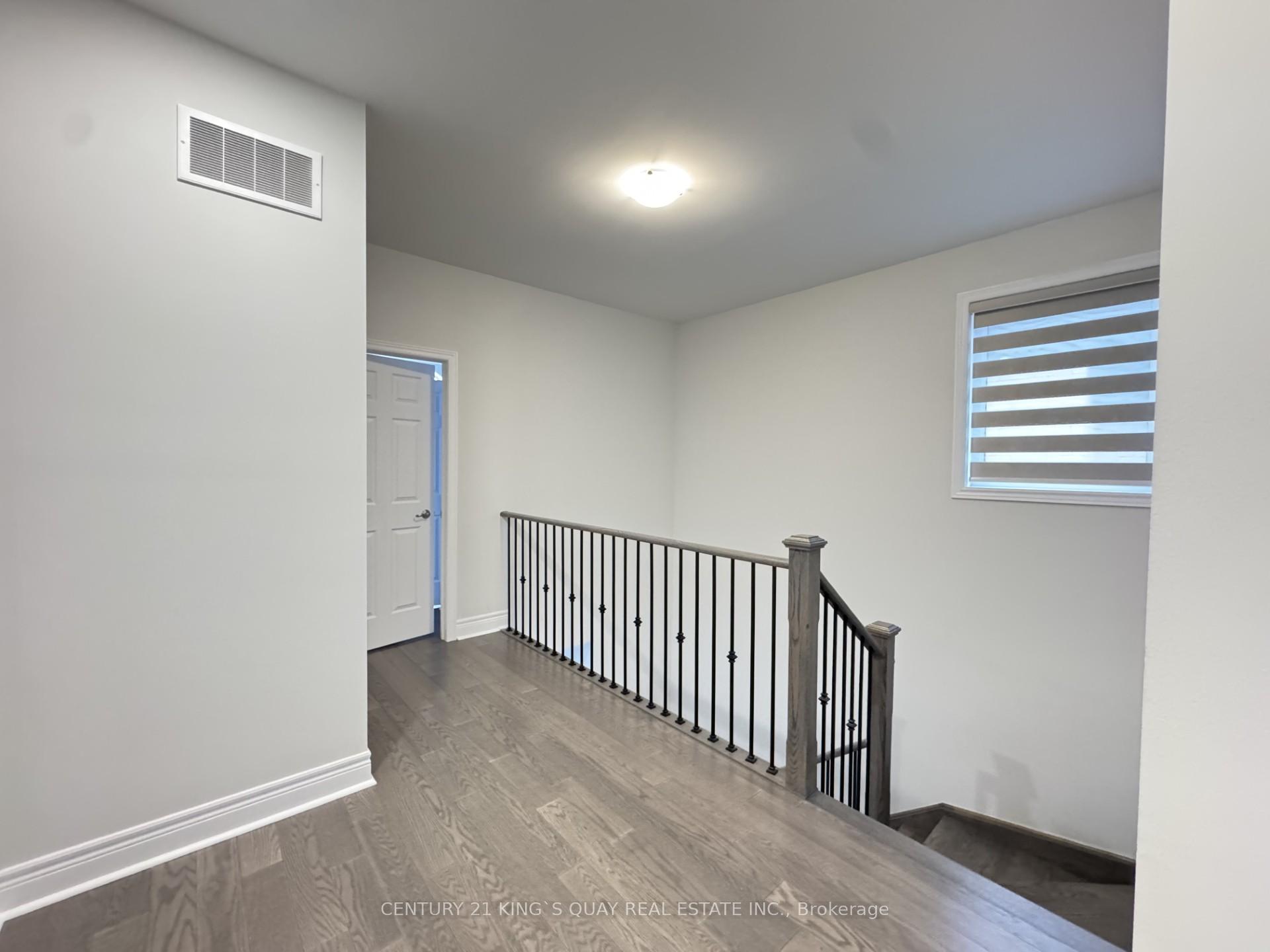 Photo 23 of 135 Jinnah Avenue, Markham, Middlefield — HOMEH