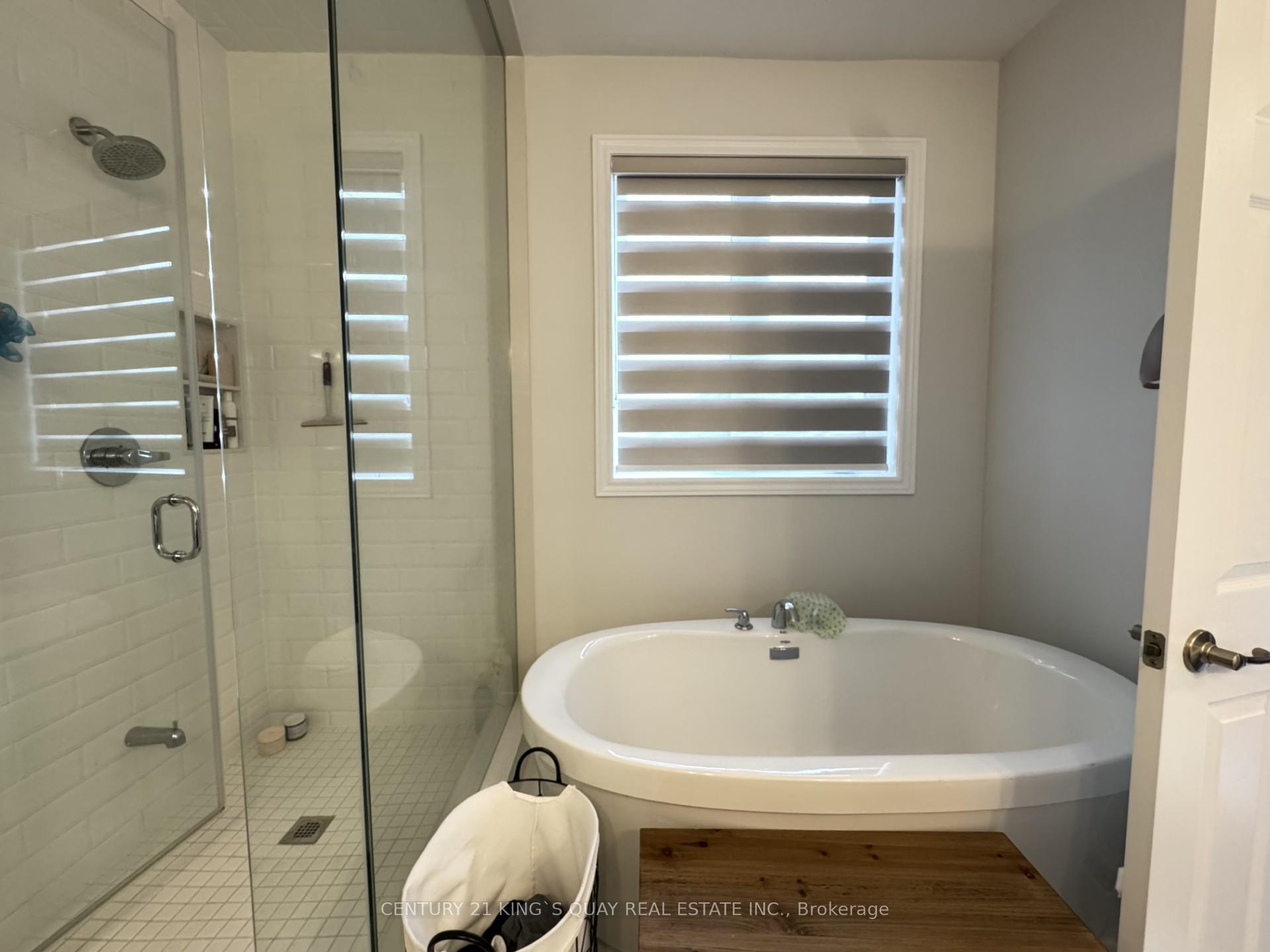 Photo 32 of 135 Jinnah Avenue, Markham, Middlefield — HOMEH