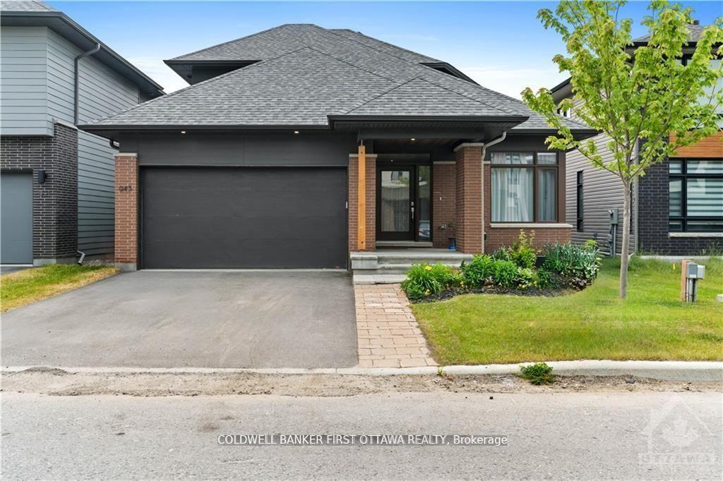 Front of 945 Islington Way