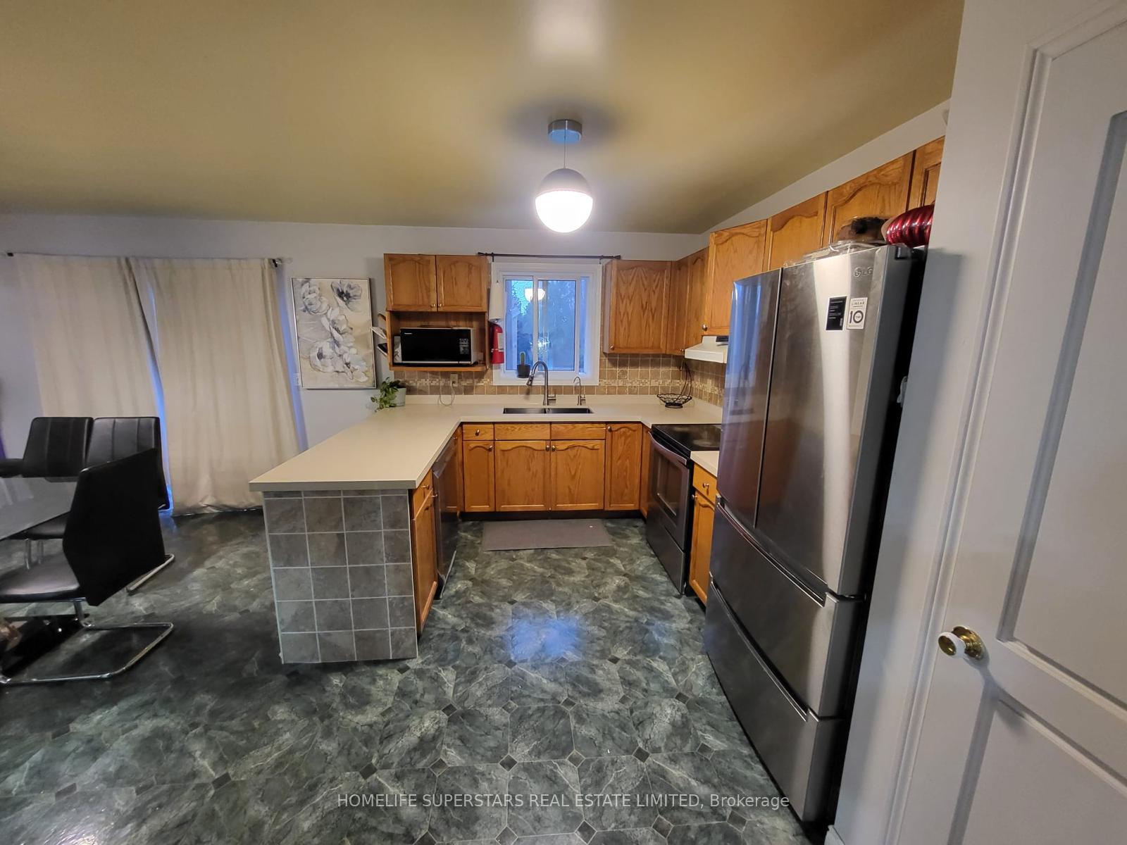 Photo 10 of 232 Melanie Lane, Lakeshore — HOMEH