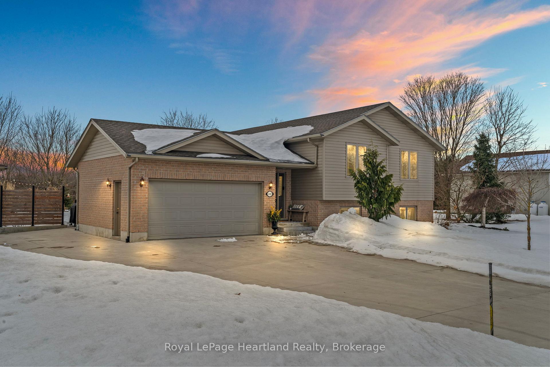 Photo 3 of 3020 Alice Street, Howick — HOMEH