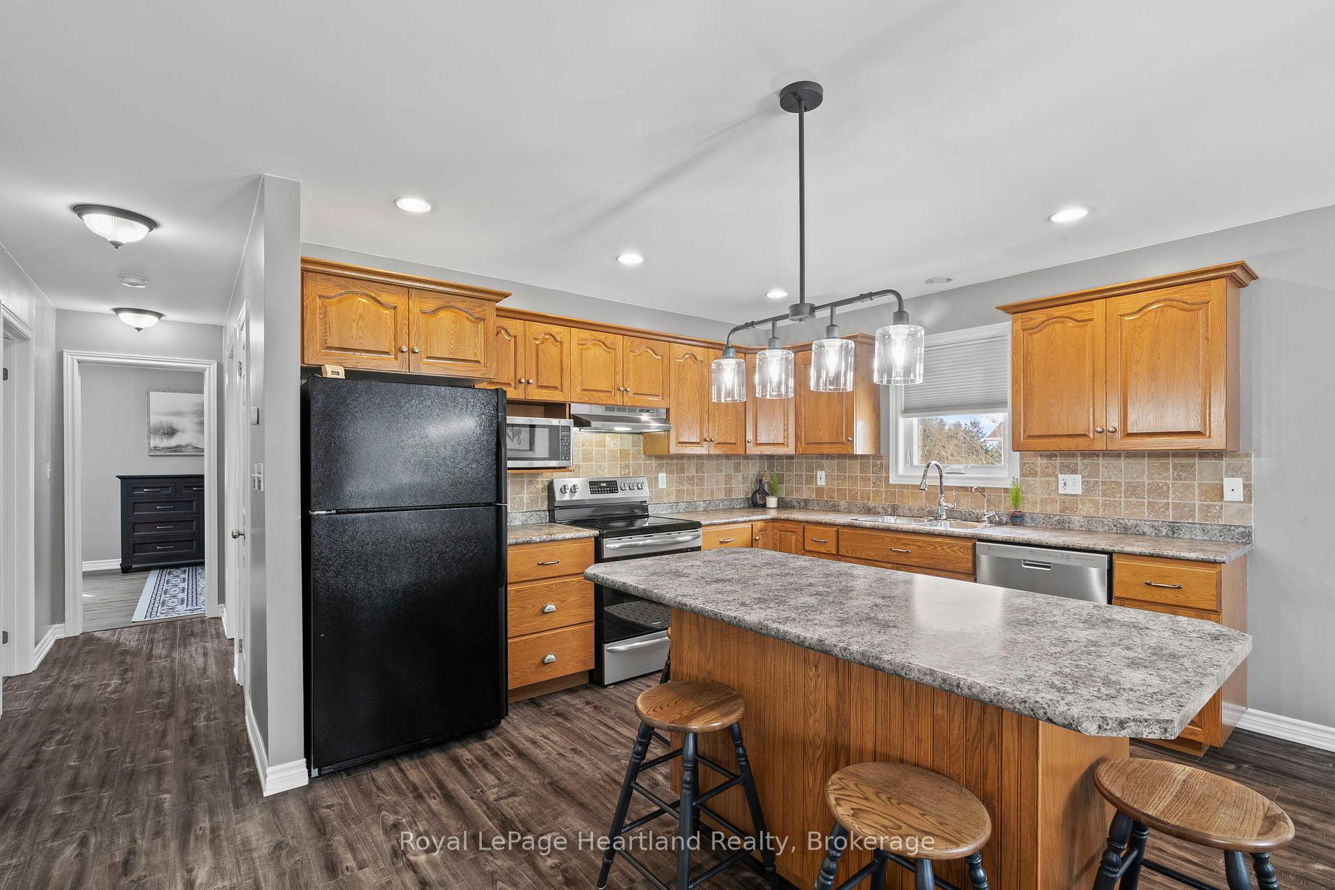 Photo 11 of 3020 Alice Street, Howick — HOMEH
