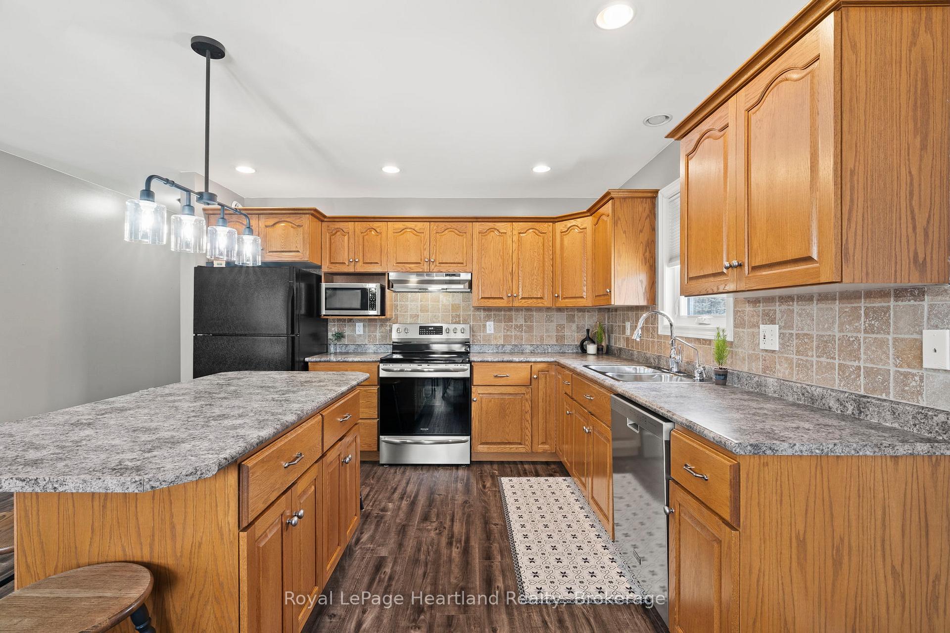 Photo 12 of 3020 Alice Street, Howick — HOMEH