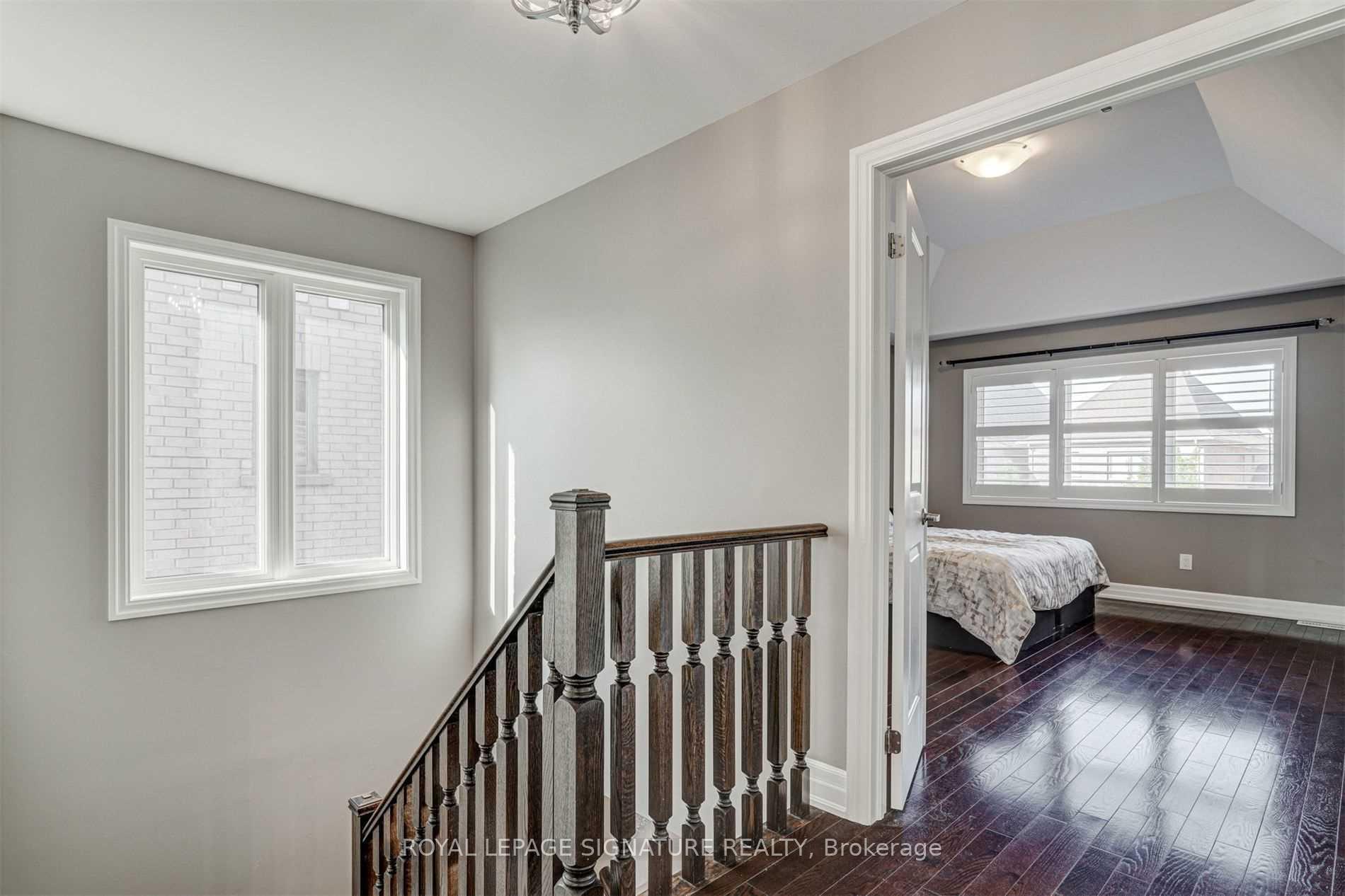 Photo 17 of 132 Alex Campbell Crescent, King, King City — HOMEH