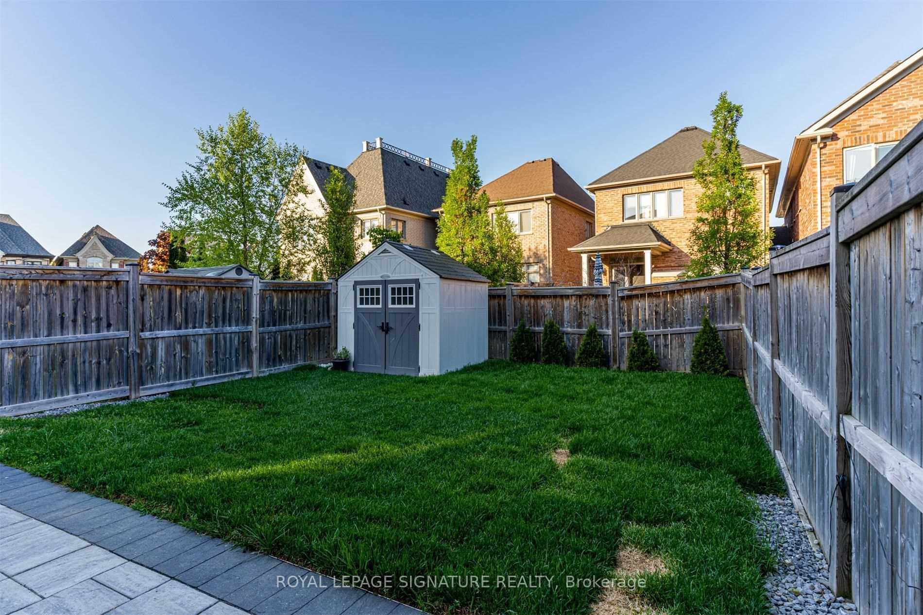 Photo 36 of 132 Alex Campbell Crescent, King, King City — HOMEH