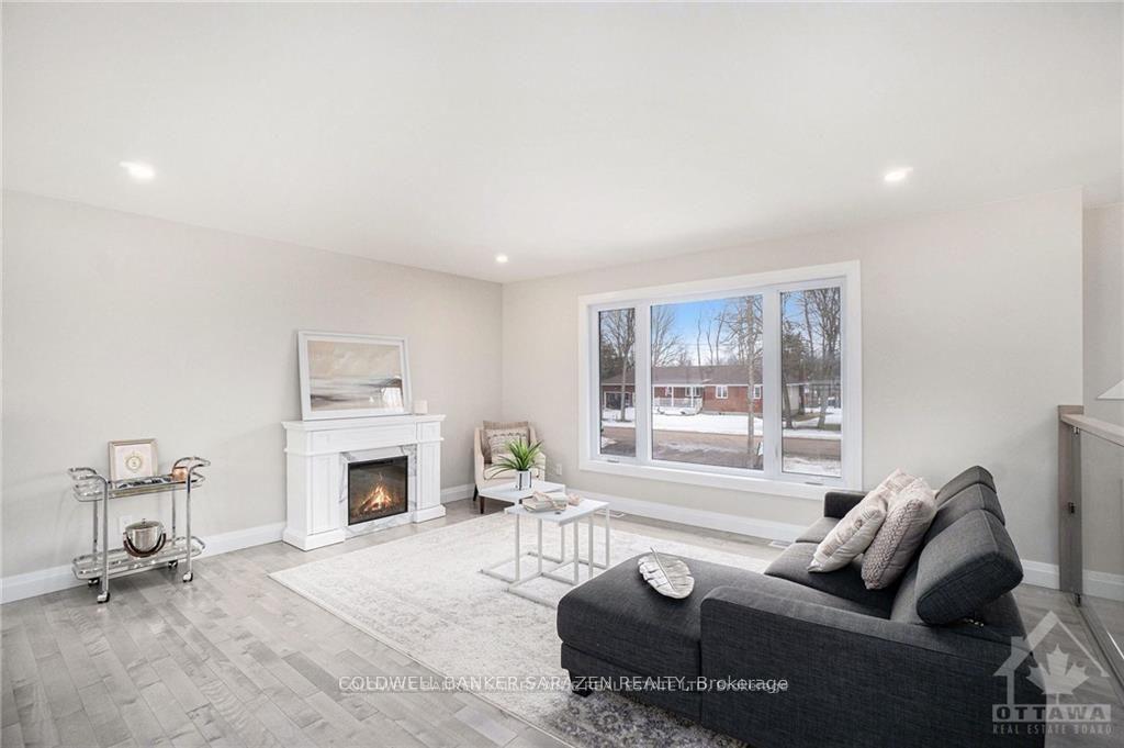 Photo 3 of 902 Munro Drive, McNab/Braeside, Mcnab/Braeside Twps — HOMEH
