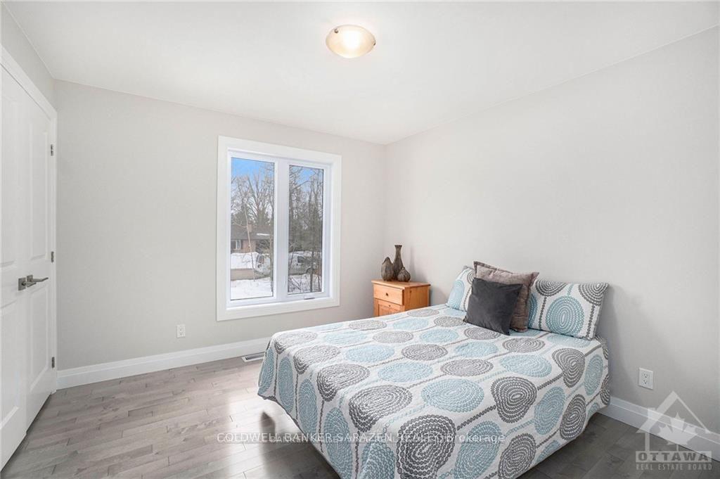 Photo 11 of 902 Munro Drive, McNab/Braeside, Mcnab/Braeside Twps — HOMEH