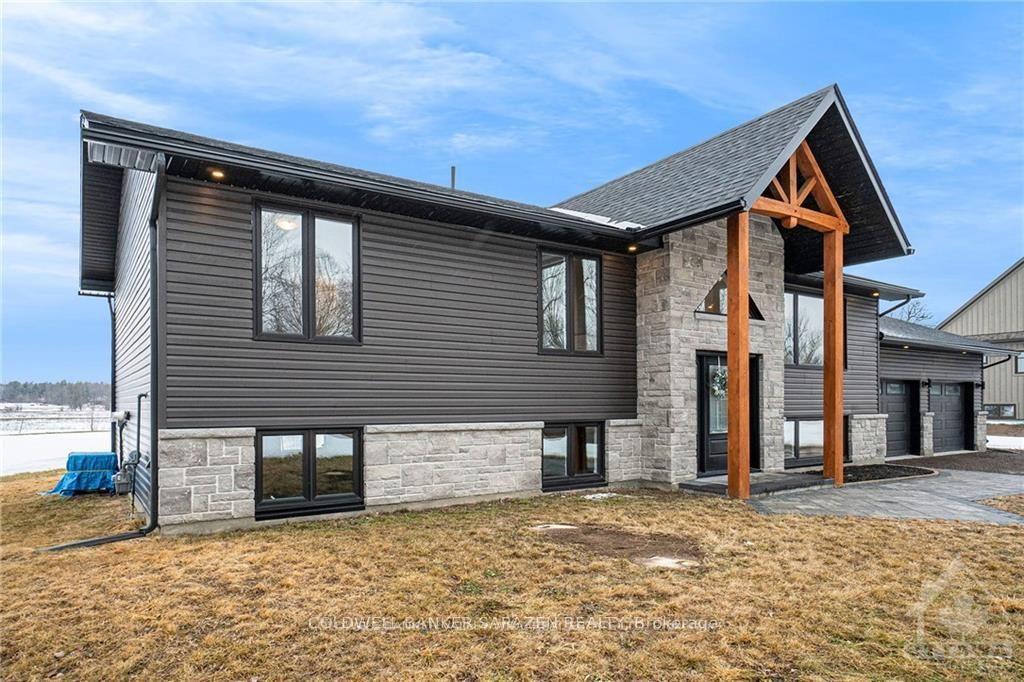 Photo 19 of 902 Munro Drive, McNab/Braeside, Mcnab/Braeside Twps — HOMEH