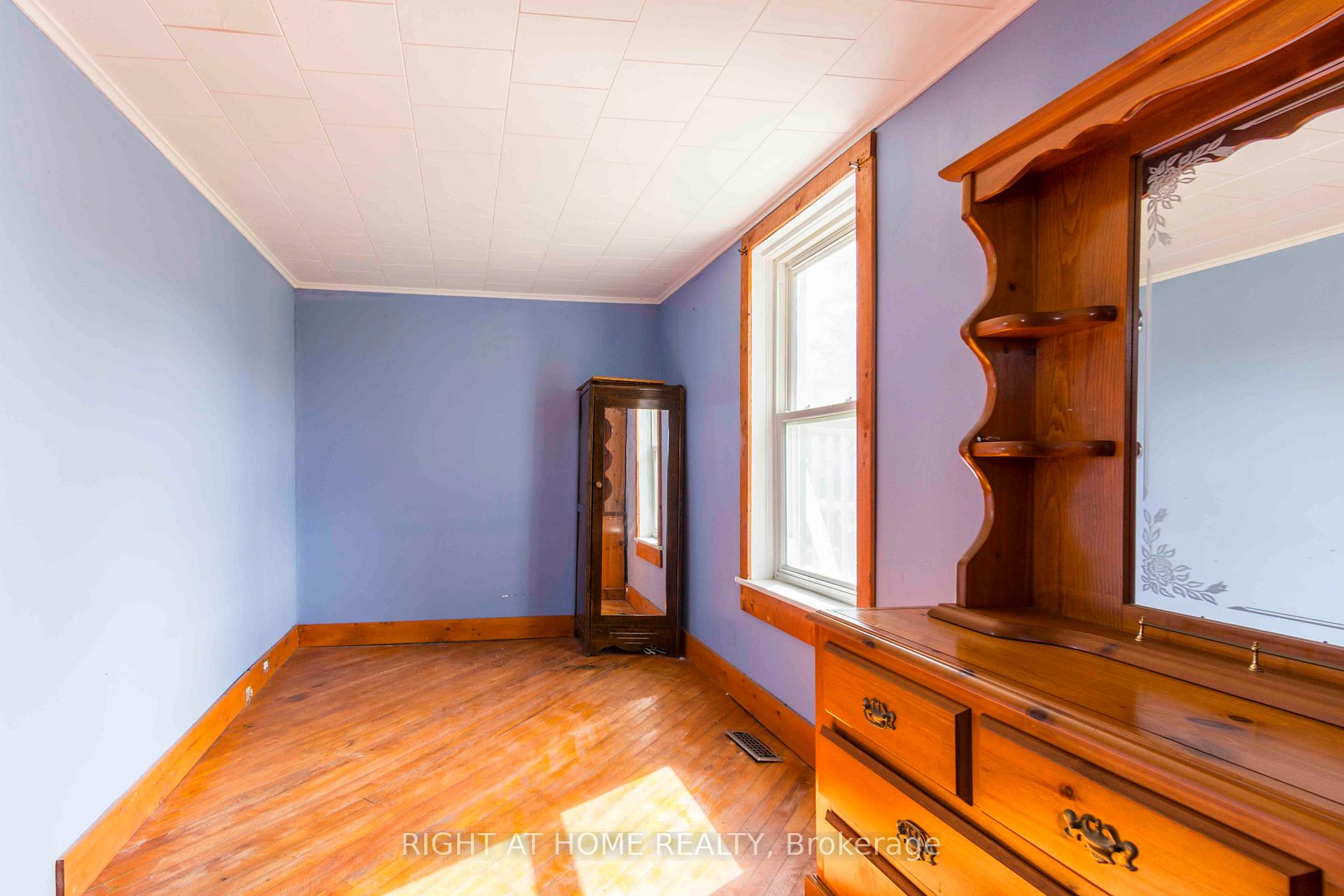 Photo 11 of 7 Pitts Landing Road, Madoc — HOMEH