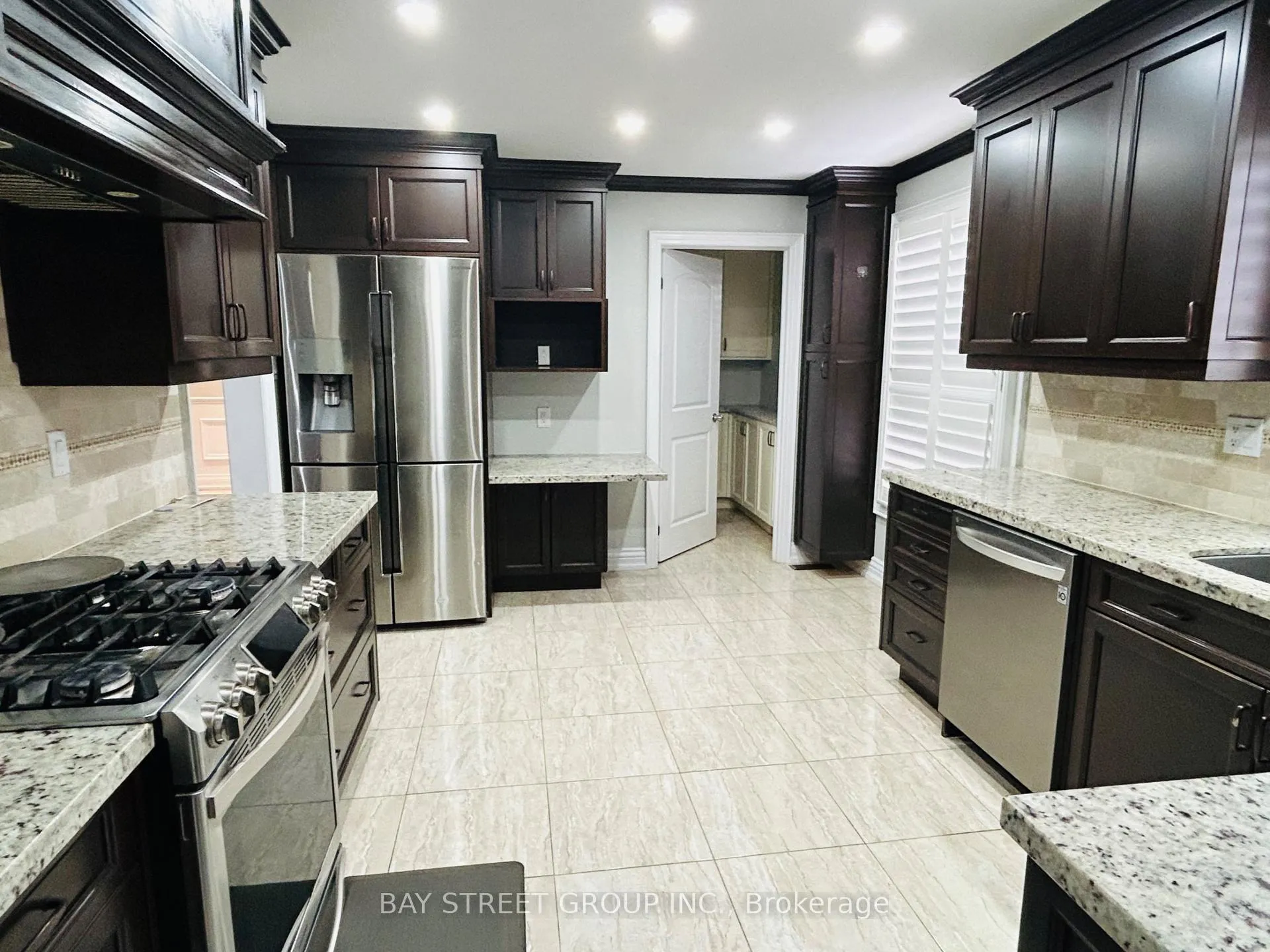 Photo 7 of 52 Rosseter Road, Markham, Middlefield — HOMEH
