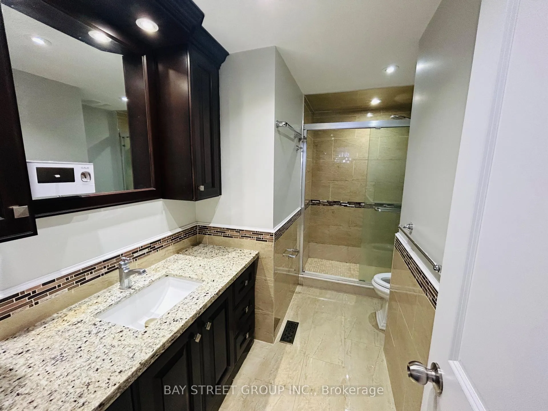 Photo 17 of 52 Rosseter Road, Markham, Middlefield — HOMEH