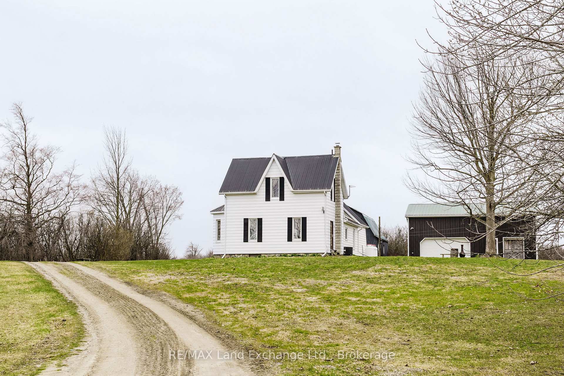 Photo 4 of 887 10th Concession, Kincardine — HOMEH