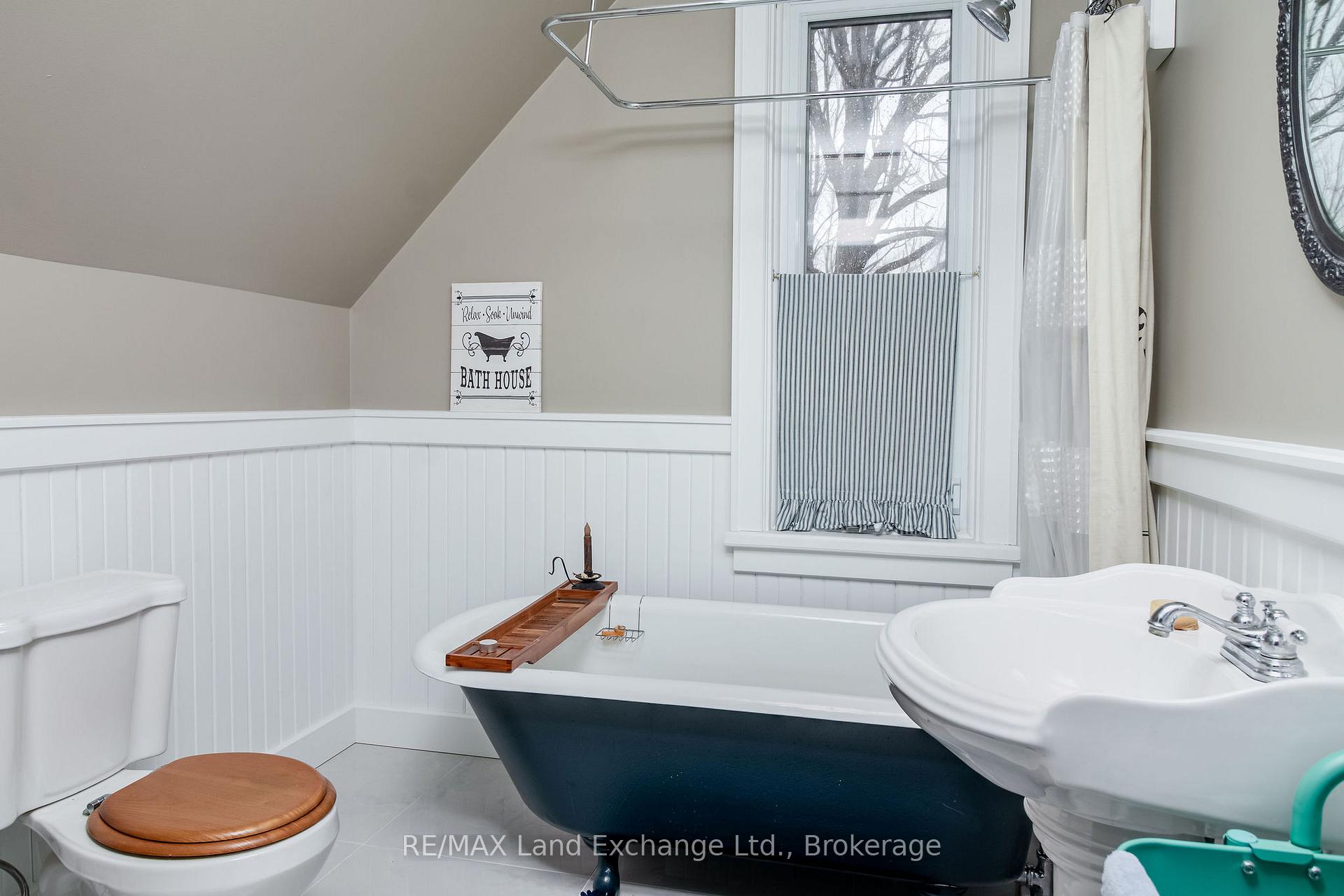 Photo 25 of 887 10th Concession, Kincardine — HOMEH