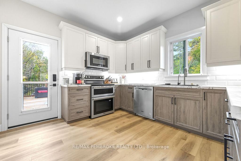 Photo 27 of 590 Schwan Road, Laurentian Valley — HOMEH