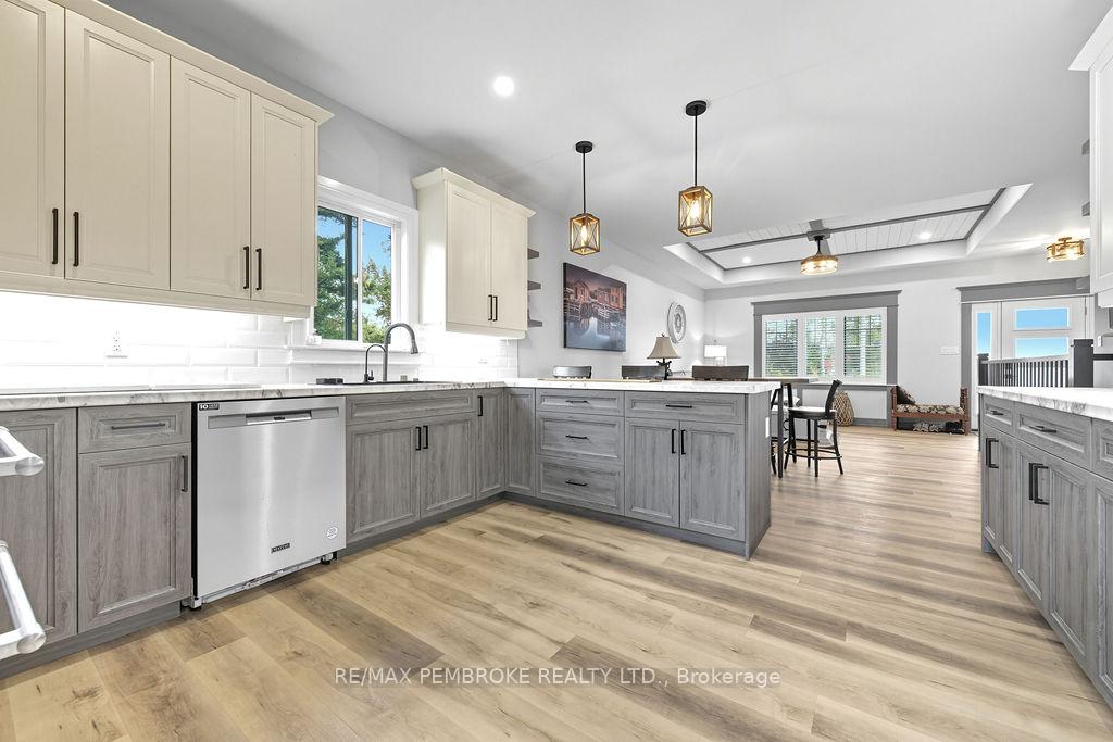 Photo 28 of 590 Schwan Road, Laurentian Valley — HOMEH