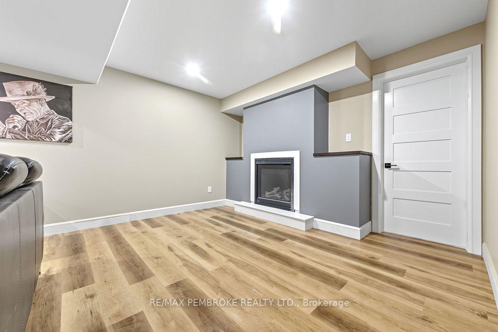Photo 37 of 590 Schwan Road, Laurentian Valley — HOMEH