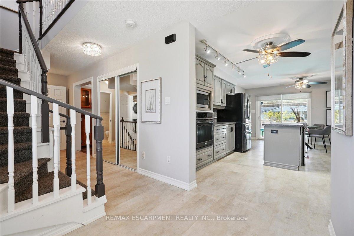 Photo 5 of 4965 Alexandra Avenue, Lincoln, Beamsville — HOMEH