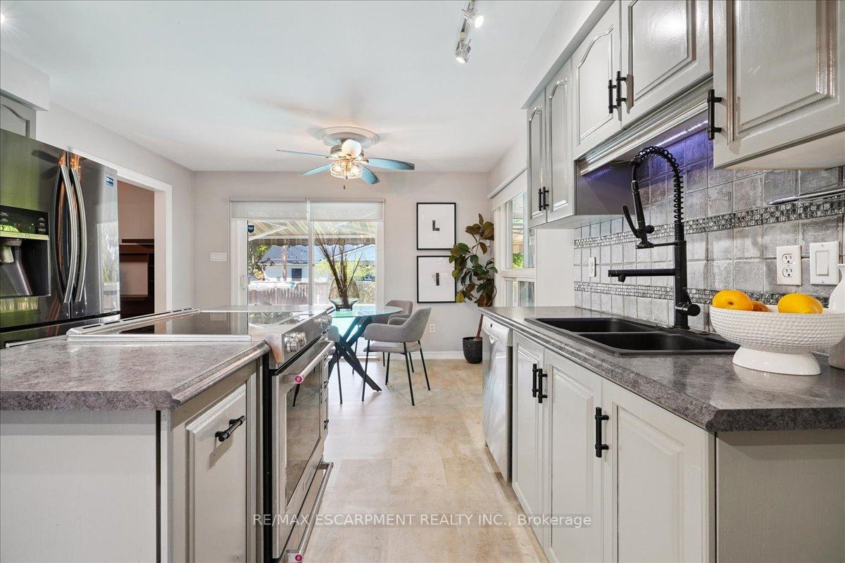 Photo 13 of 4965 Alexandra Avenue, Lincoln, Beamsville — HOMEH