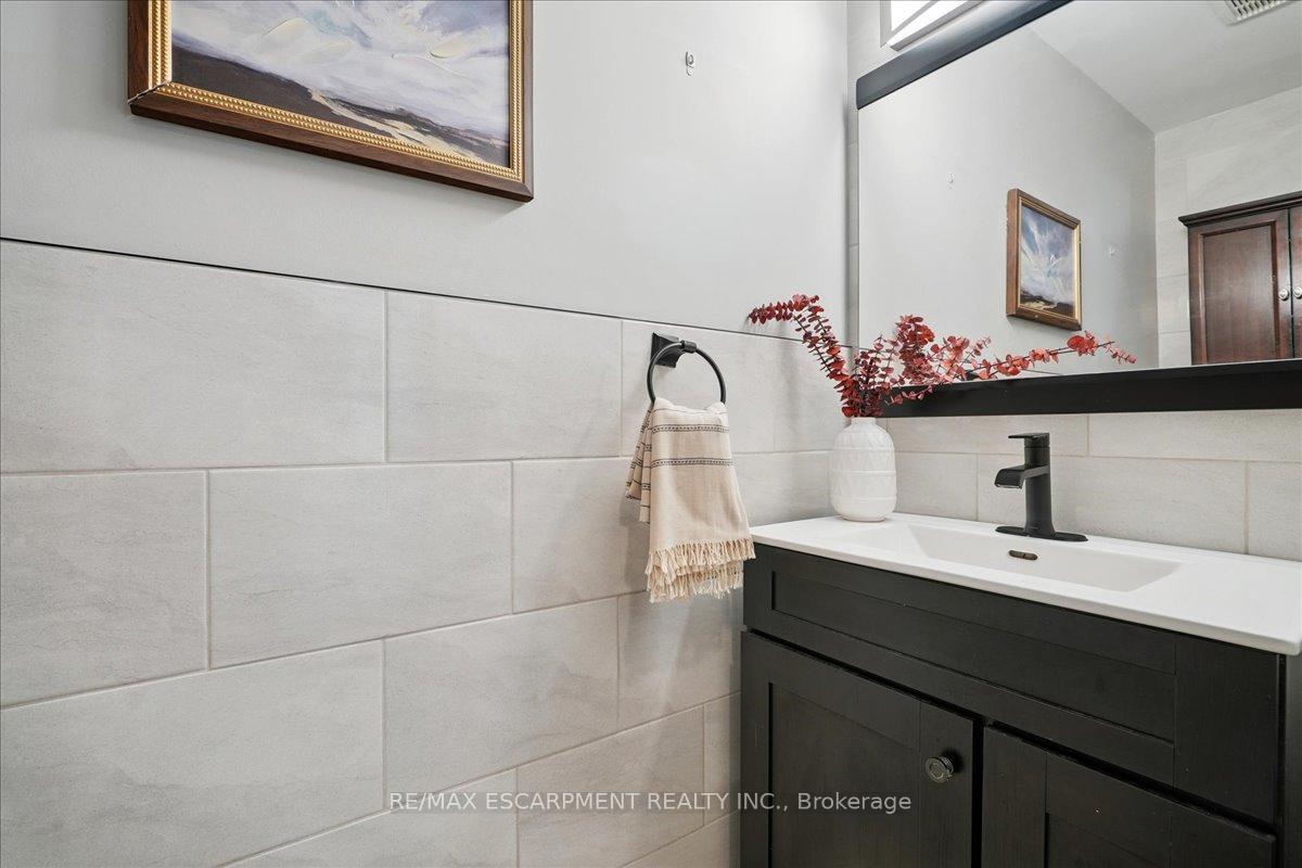 Photo 19 of 4965 Alexandra Avenue, Lincoln, Beamsville — HOMEH