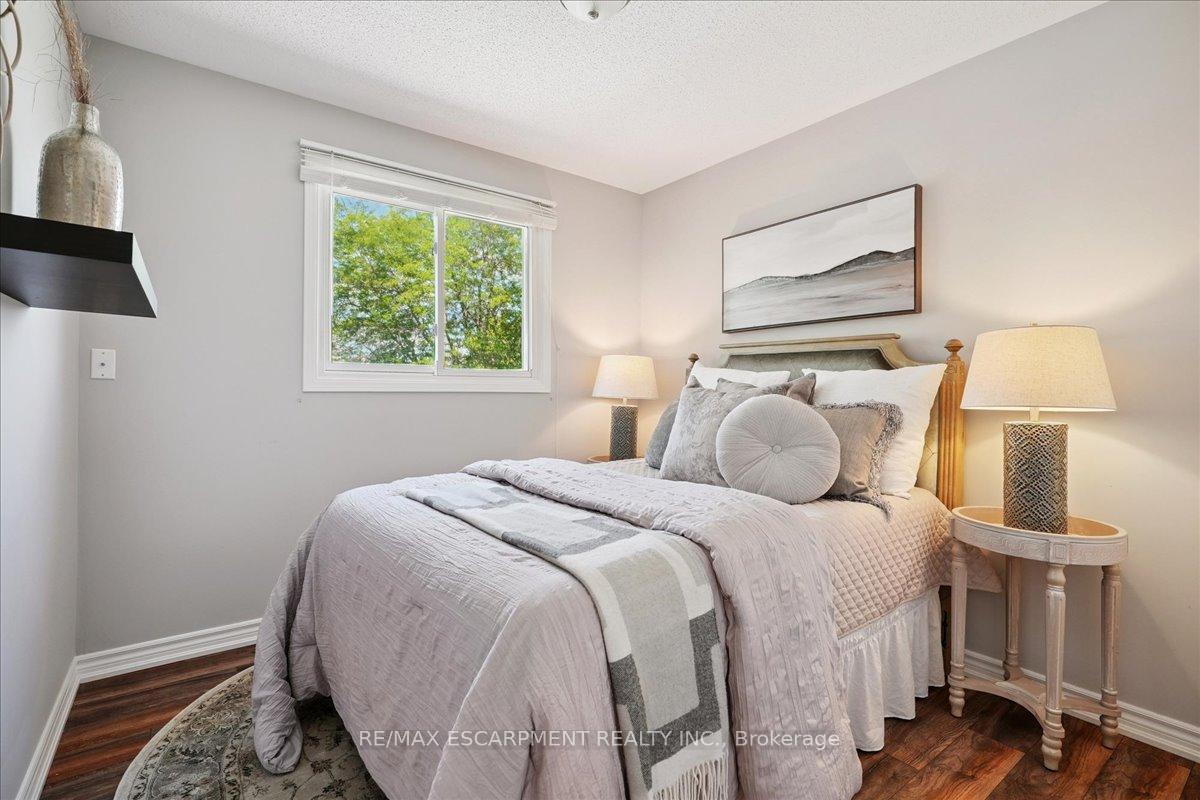 Photo 27 of 4965 Alexandra Avenue, Lincoln, Beamsville — HOMEH