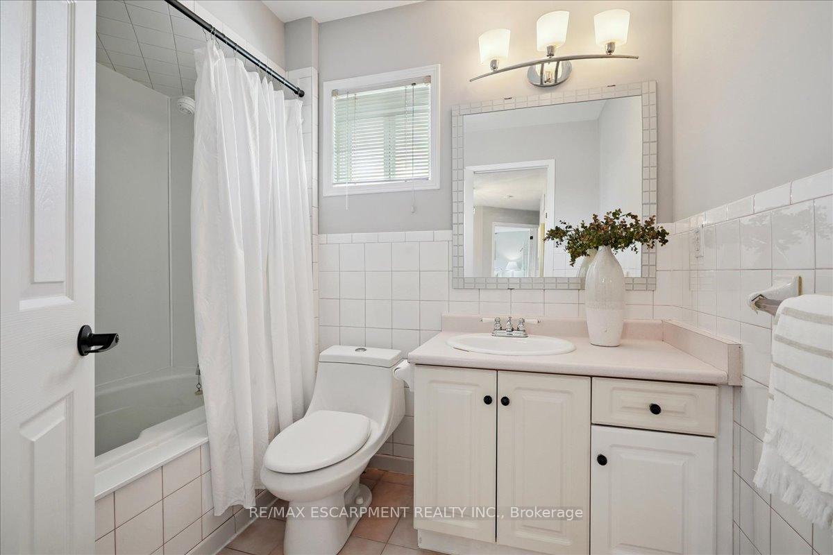 Photo 30 of 4965 Alexandra Avenue, Lincoln, Beamsville — HOMEH