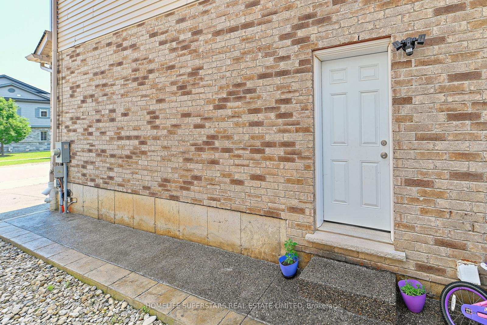 Photo 49 of 6 Wildflower Street, Kitchener, Doon South — HOMEH