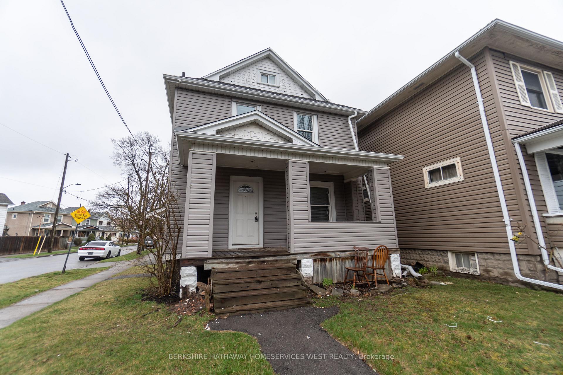 Photo 1 of Unit 1, 130 York Street, St. Catharines, Downtown — HOMEH