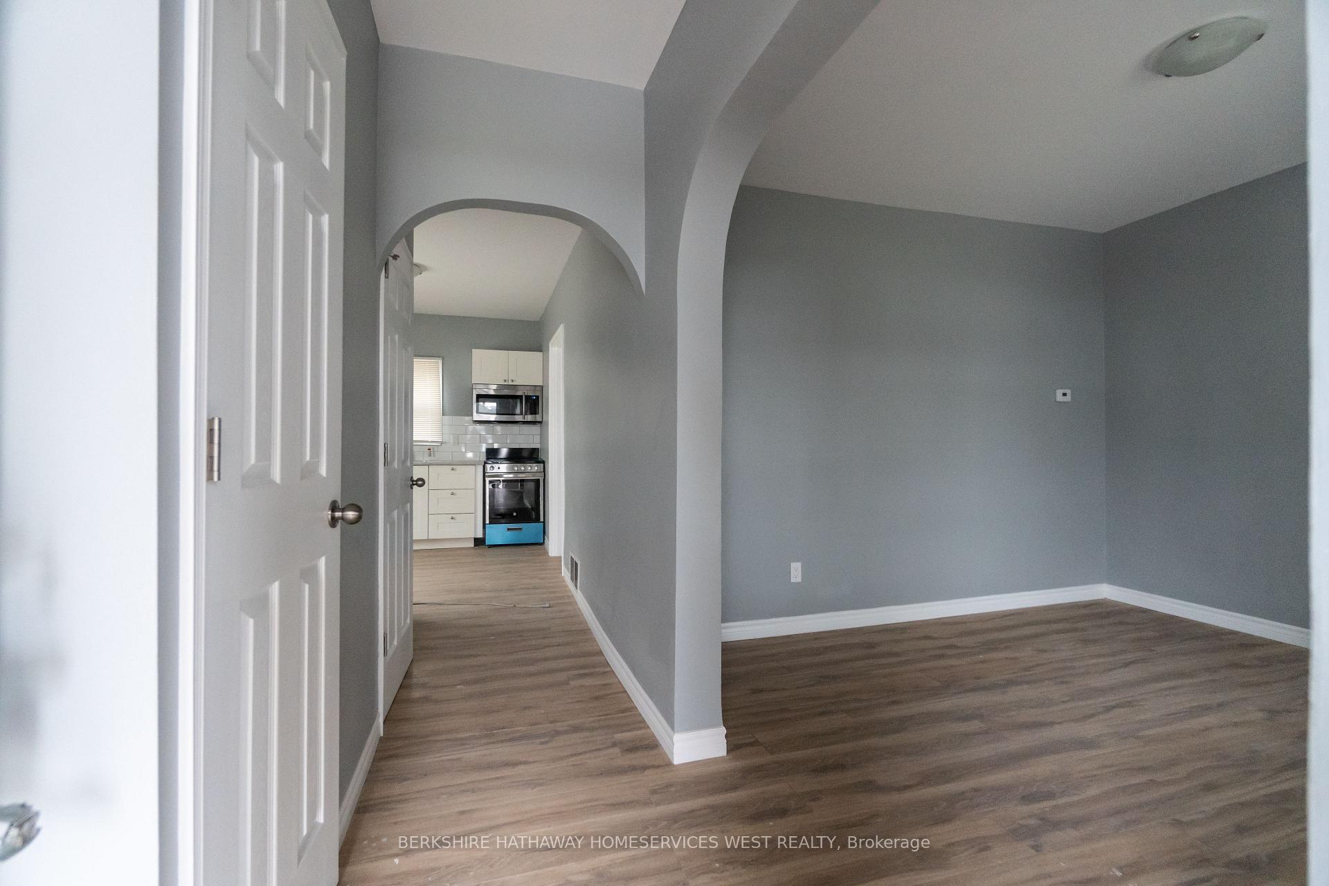 Photo 3 of Unit 1, 130 York Street, St. Catharines, Downtown — HOMEH