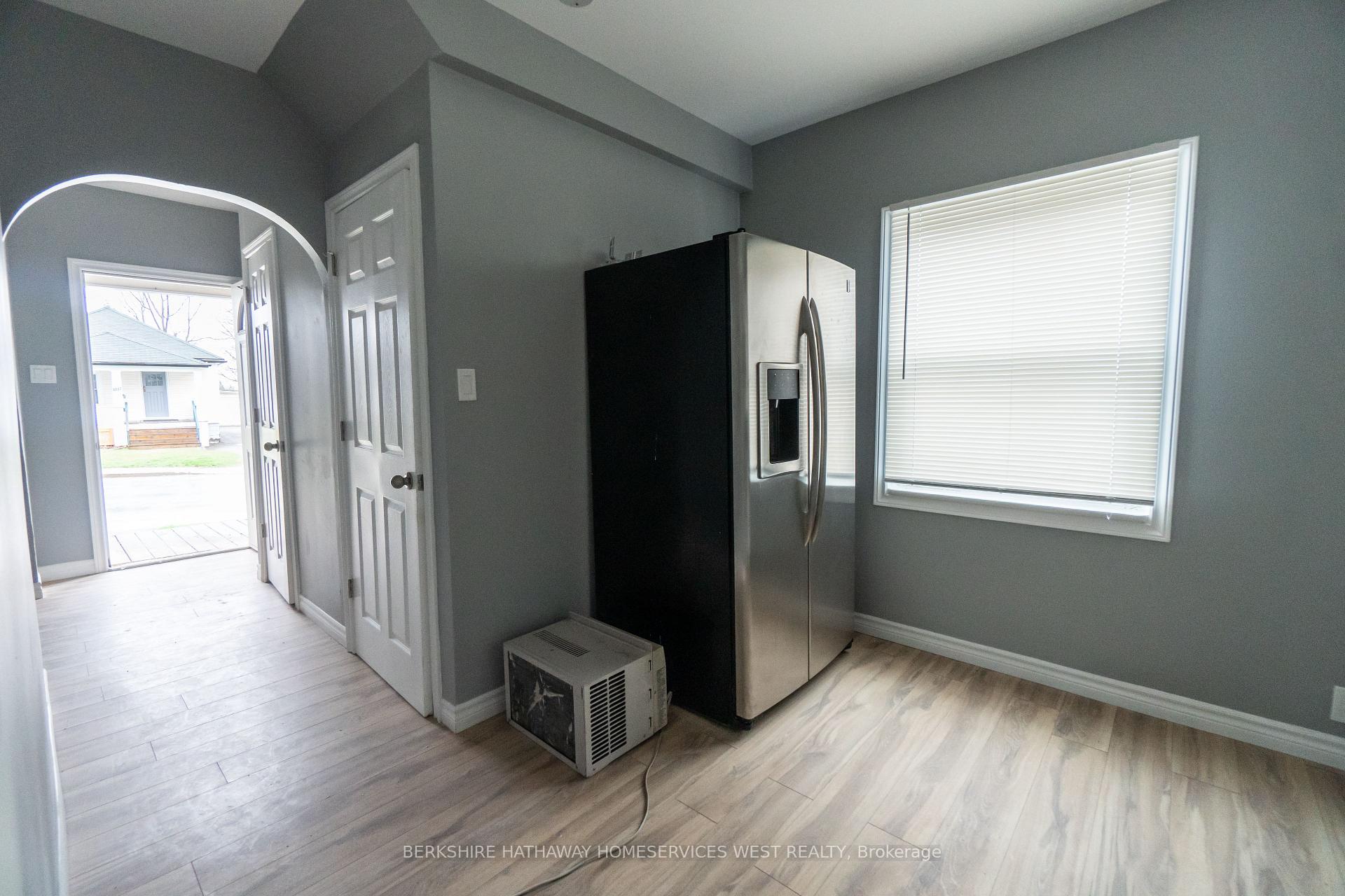 Photo 10 of Unit 1, 130 York Street, St. Catharines, Downtown — HOMEH