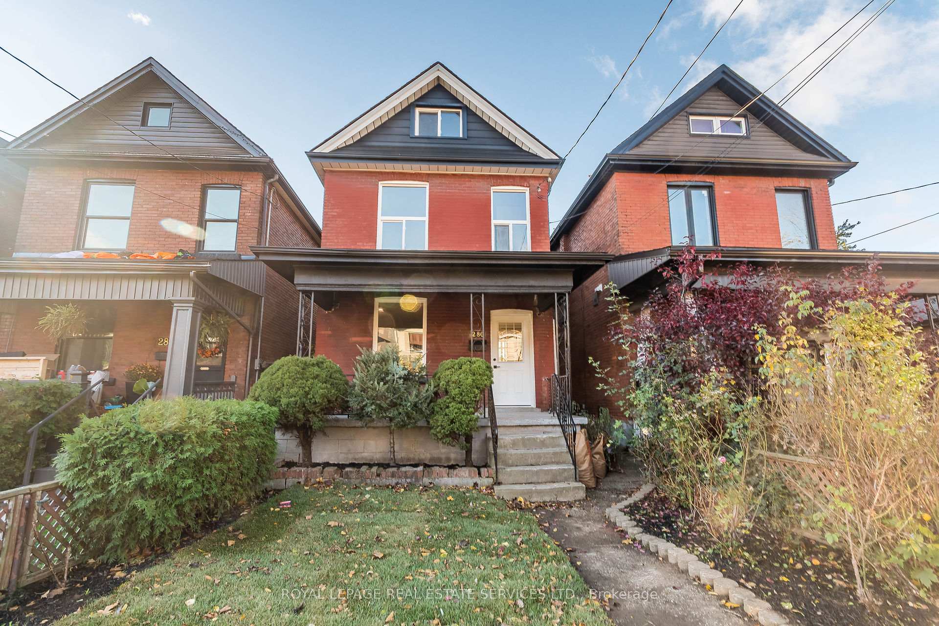 Front of Unit lower, 286 Cumberland Avenue