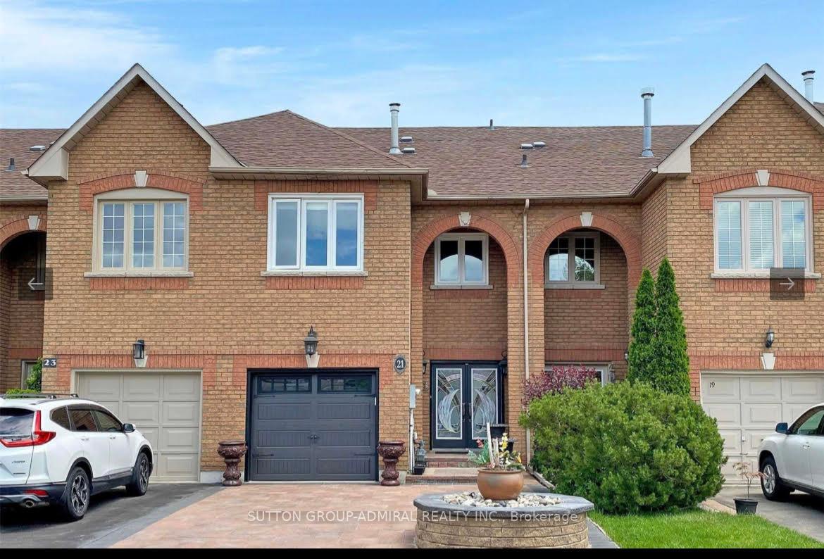 Photo 1 of 21 Miriam Garden Way, Vaughan, Beverley Glen — HOMEH