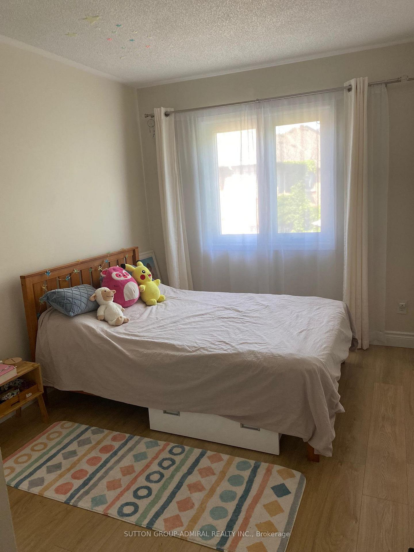 Photo 11 of 21 Miriam Garden Way, Vaughan, Beverley Glen — HOMEH